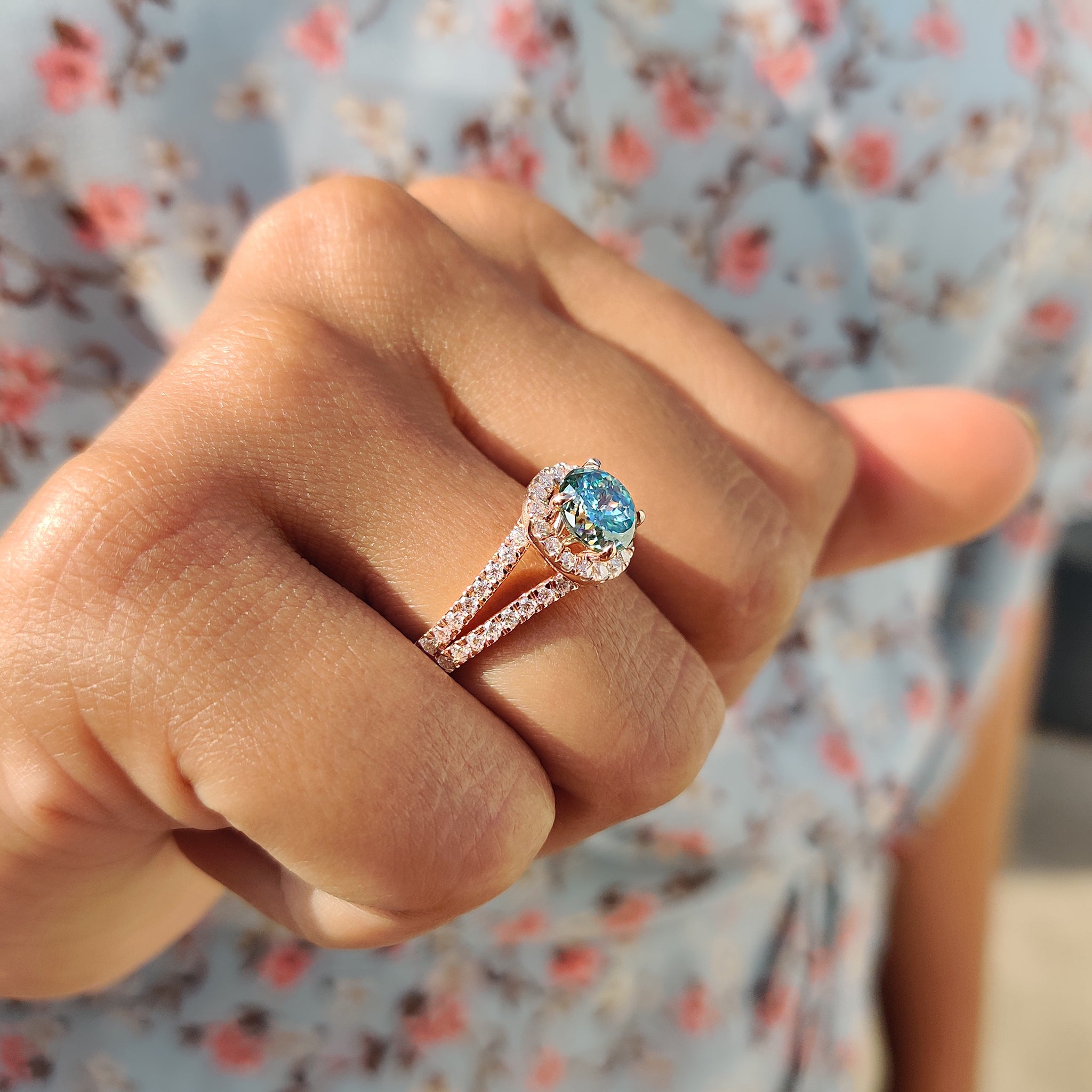 Moissanite Ring with eye-catching shine.
