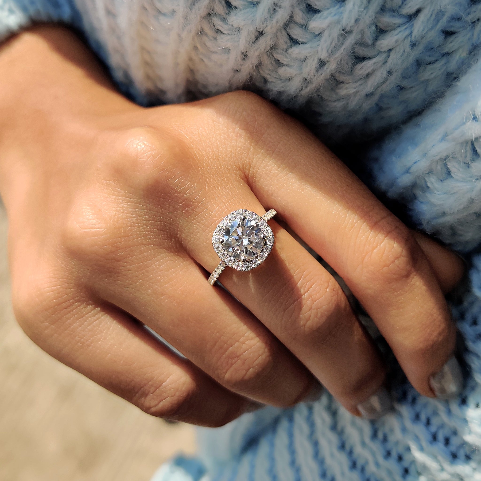 2 Carat Round Cut Diamond Ring in Cathedral Setting