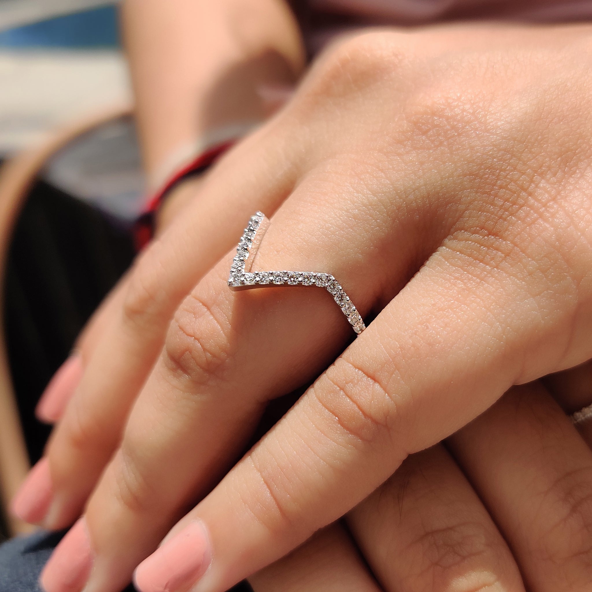 Round Diamond V Shaped Wedding Band