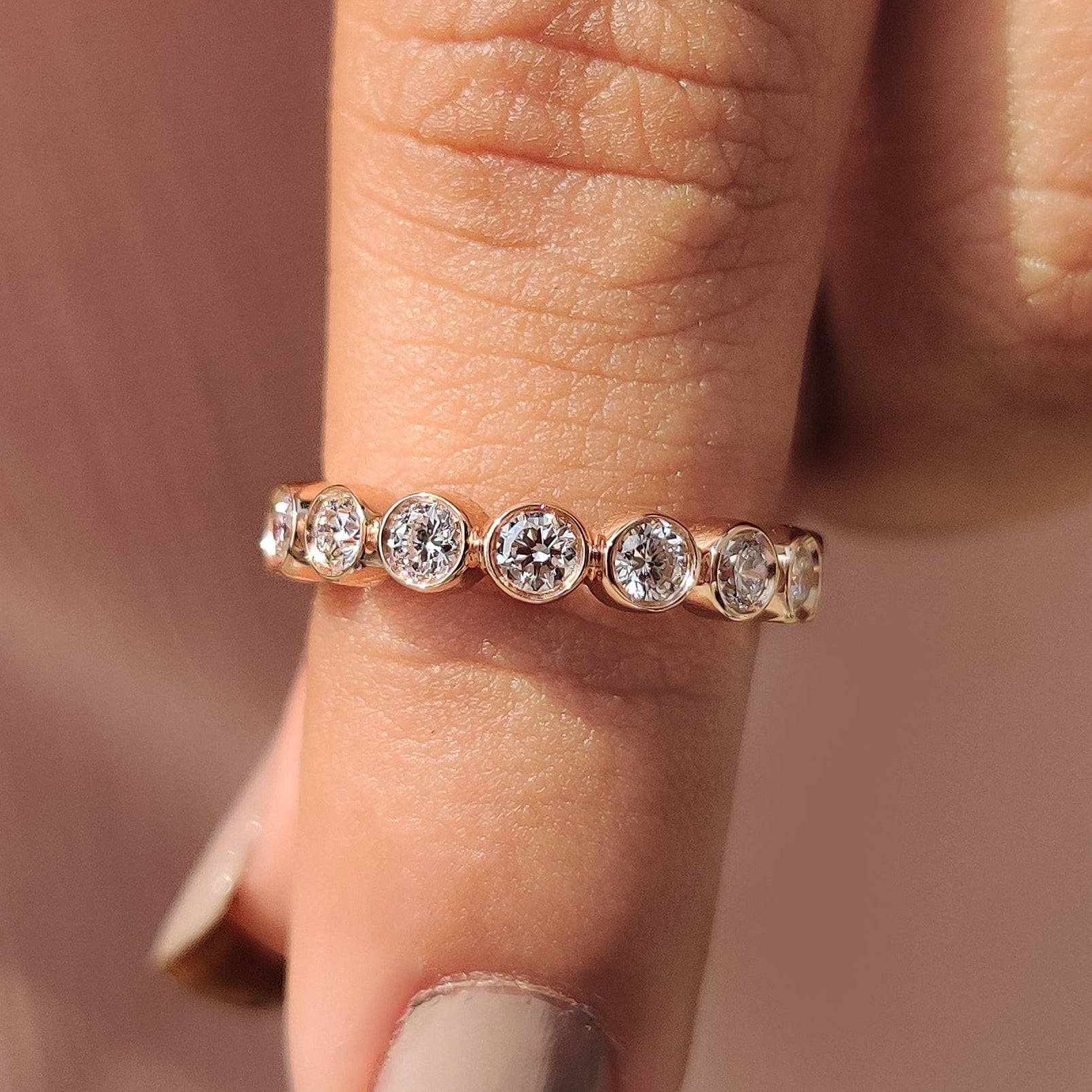 Handmade band designed in rose gold.

