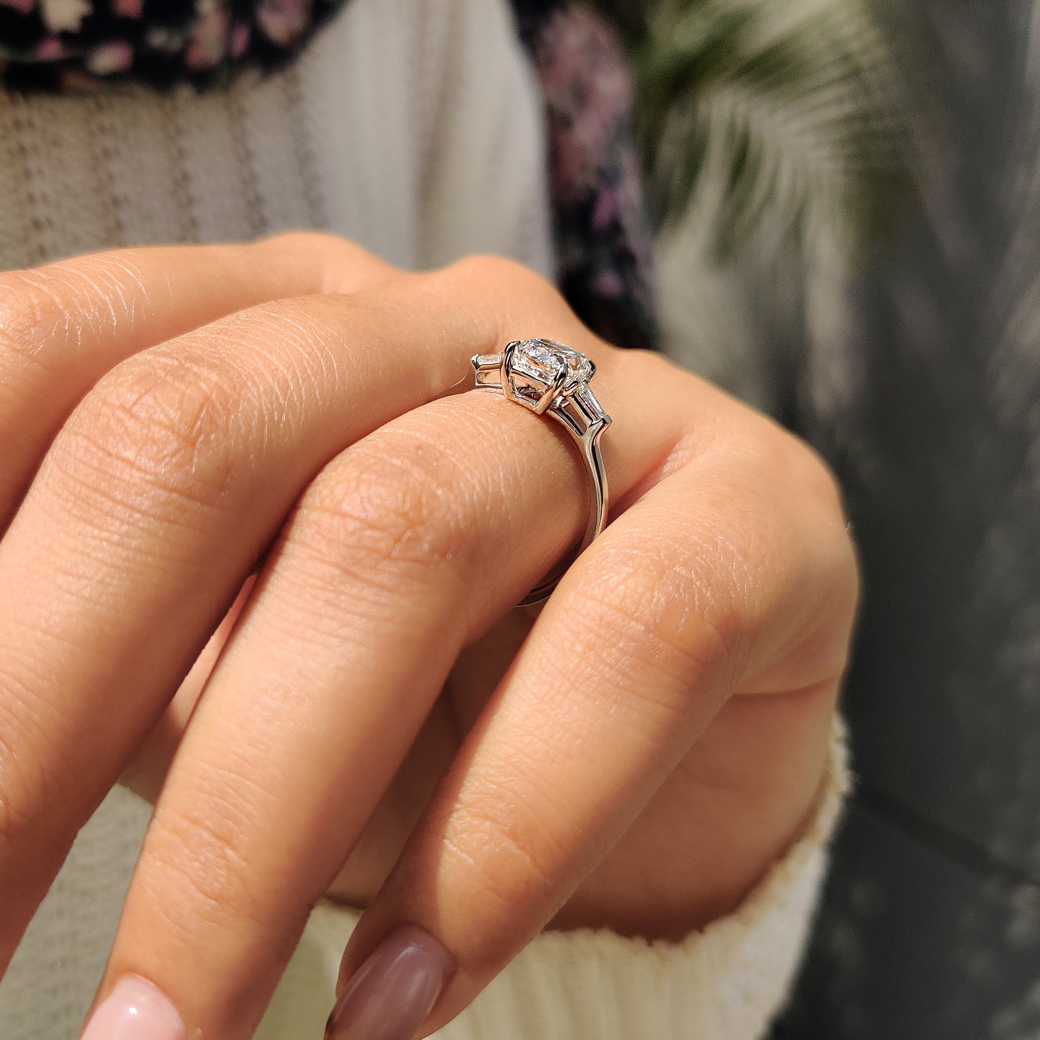 4 claw prong ring enhances the stones with secure, elegant style.
