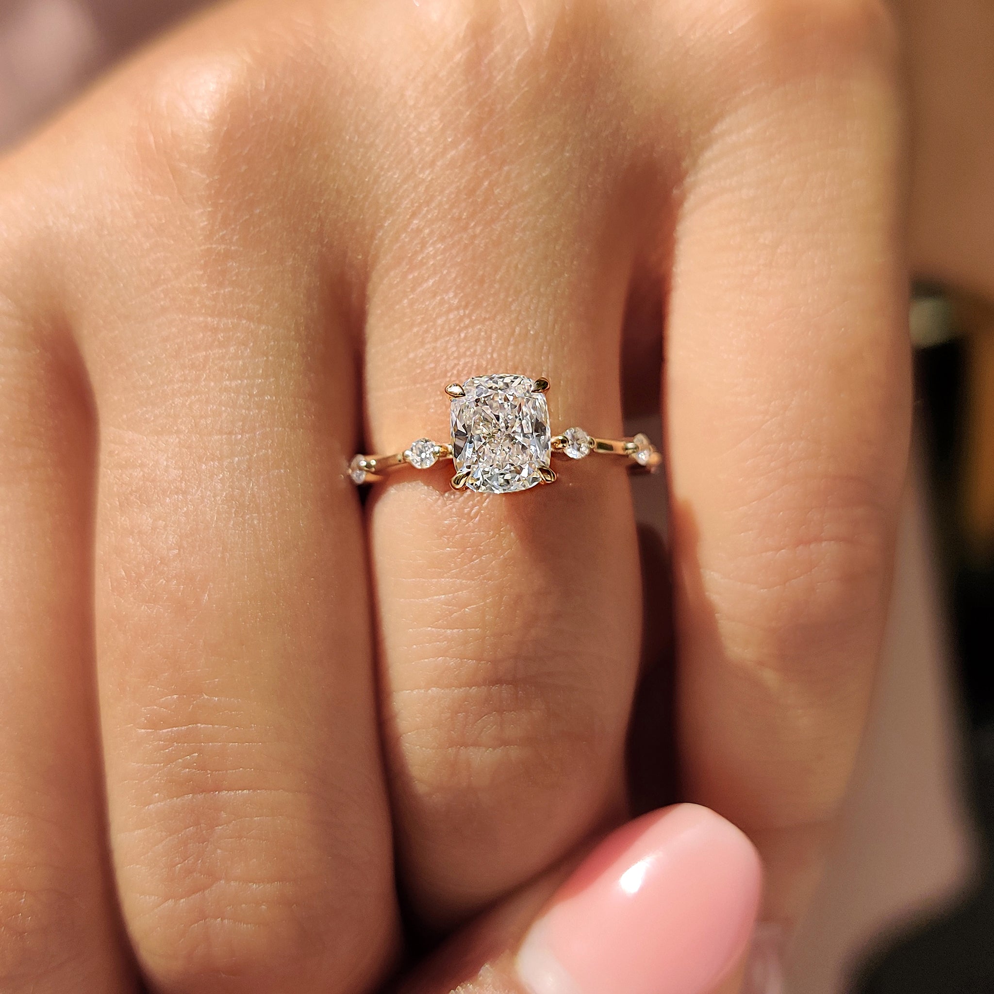 4 claw prong set ring with a Lab Grown Diamond, perfect for an engagement.
