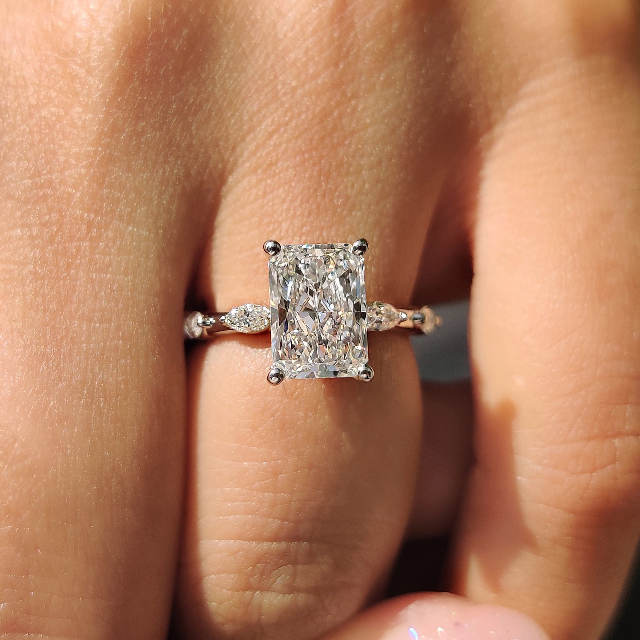White gold ring with a Hidden Halo design, featuring IGI certified Lab Grown Diamonds.
