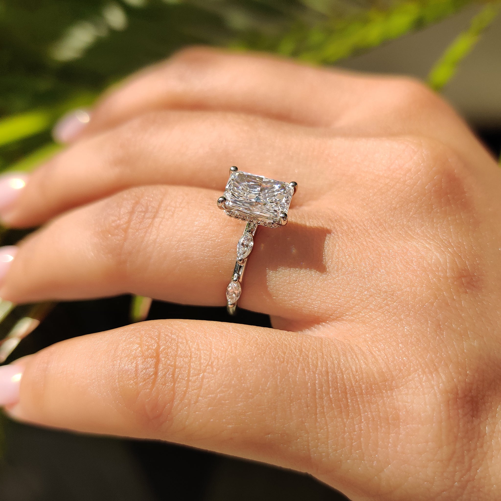 3-6ct AA CZ Statement Clear Canary Yellow Halo Solitaire 3-6ct AA CZ Statement Clear Canary Yellow Halo Solitaire