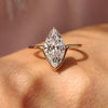 Solitaire engagement ring with IGI certified diamond.
