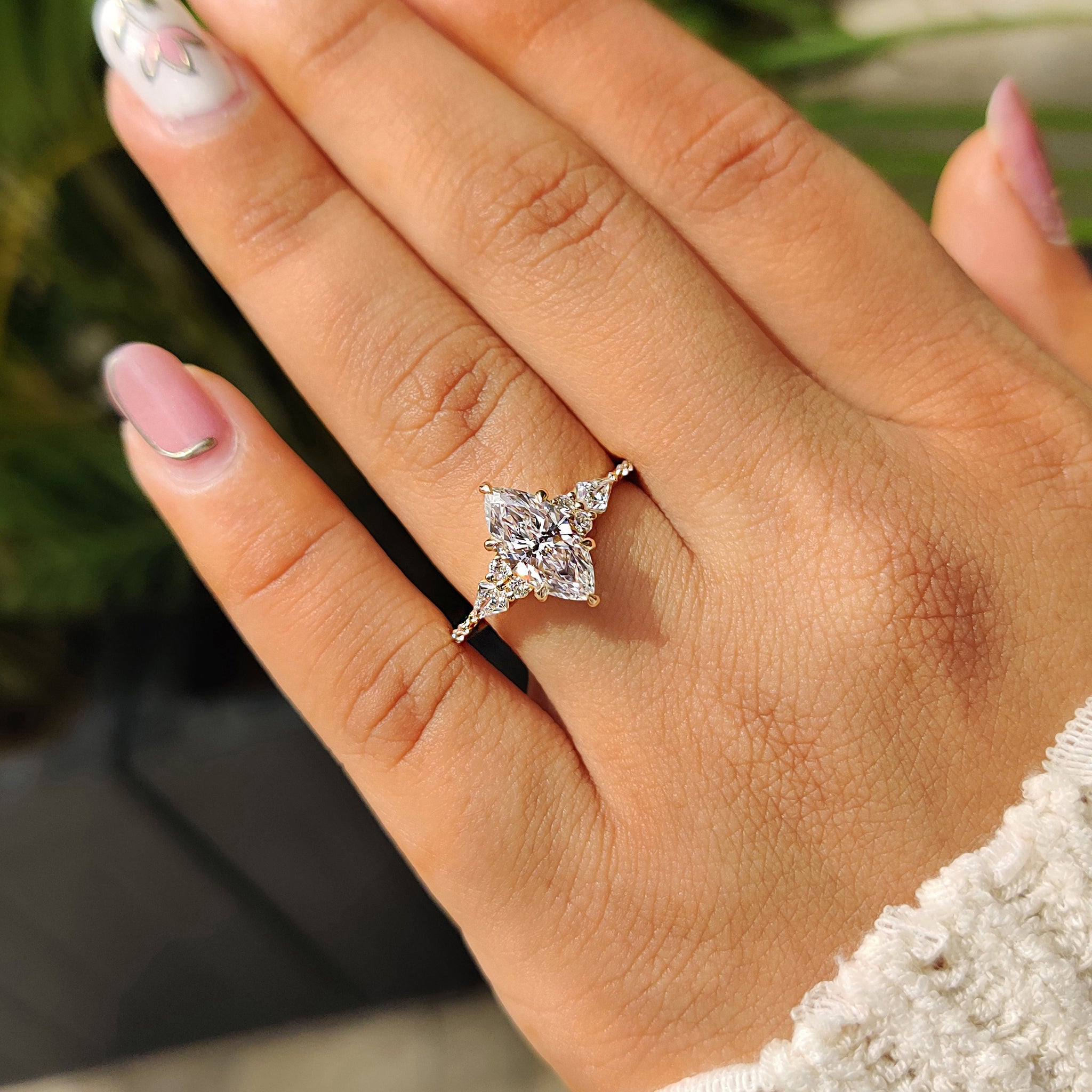 Lab Grown Diamond with IGI certified stone.
