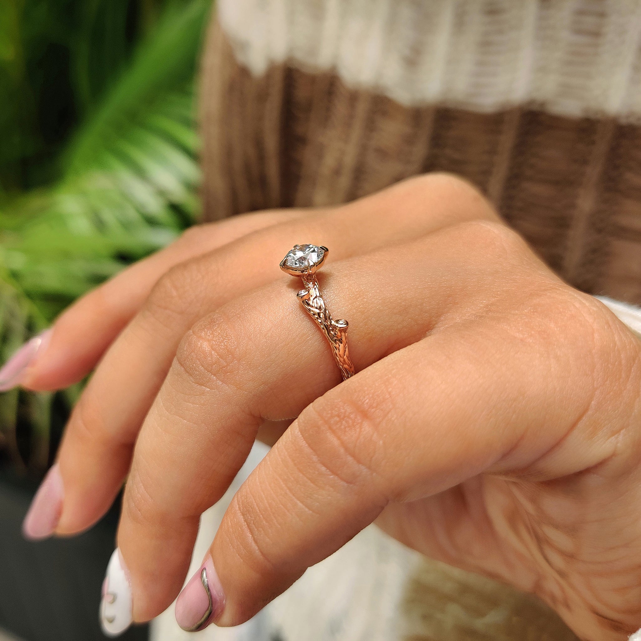 Lab Grown Diamond with IGI certified stone.
