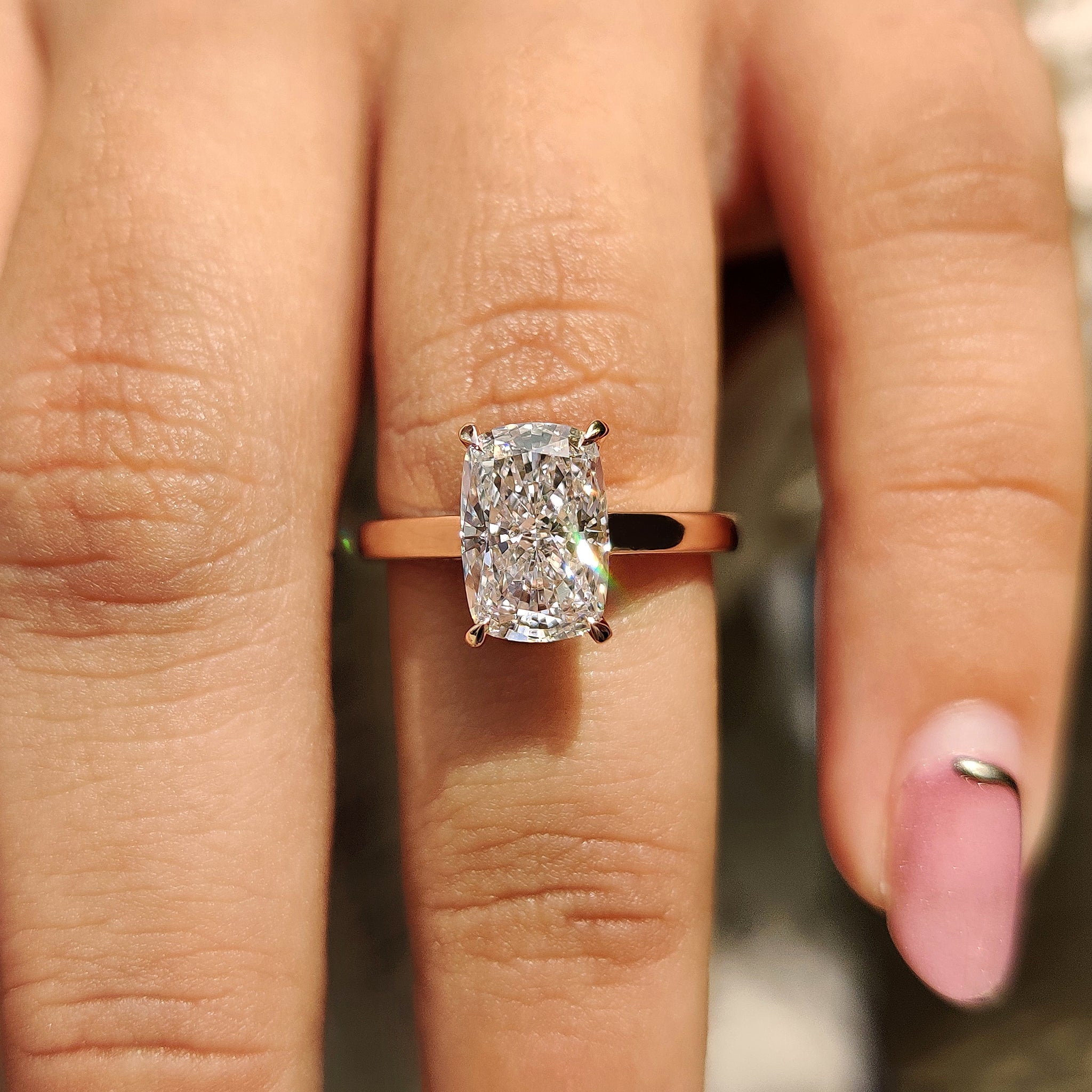 Lab Grown Diamond with IGI certified ring.
