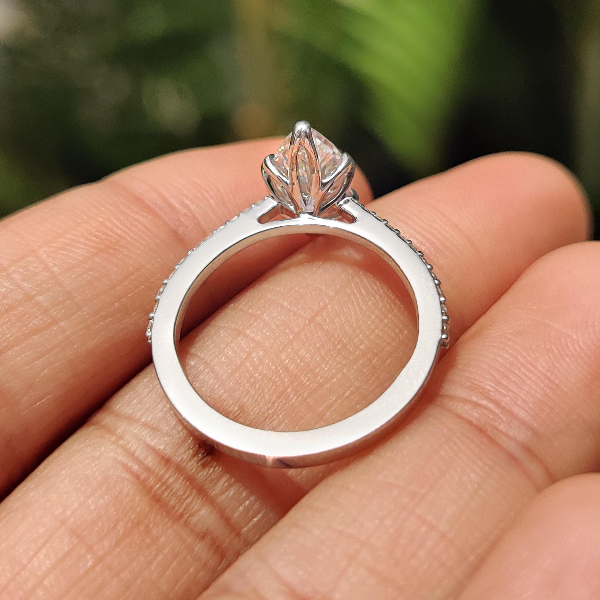 Handmade jewelry with Lab Grown Diamond.