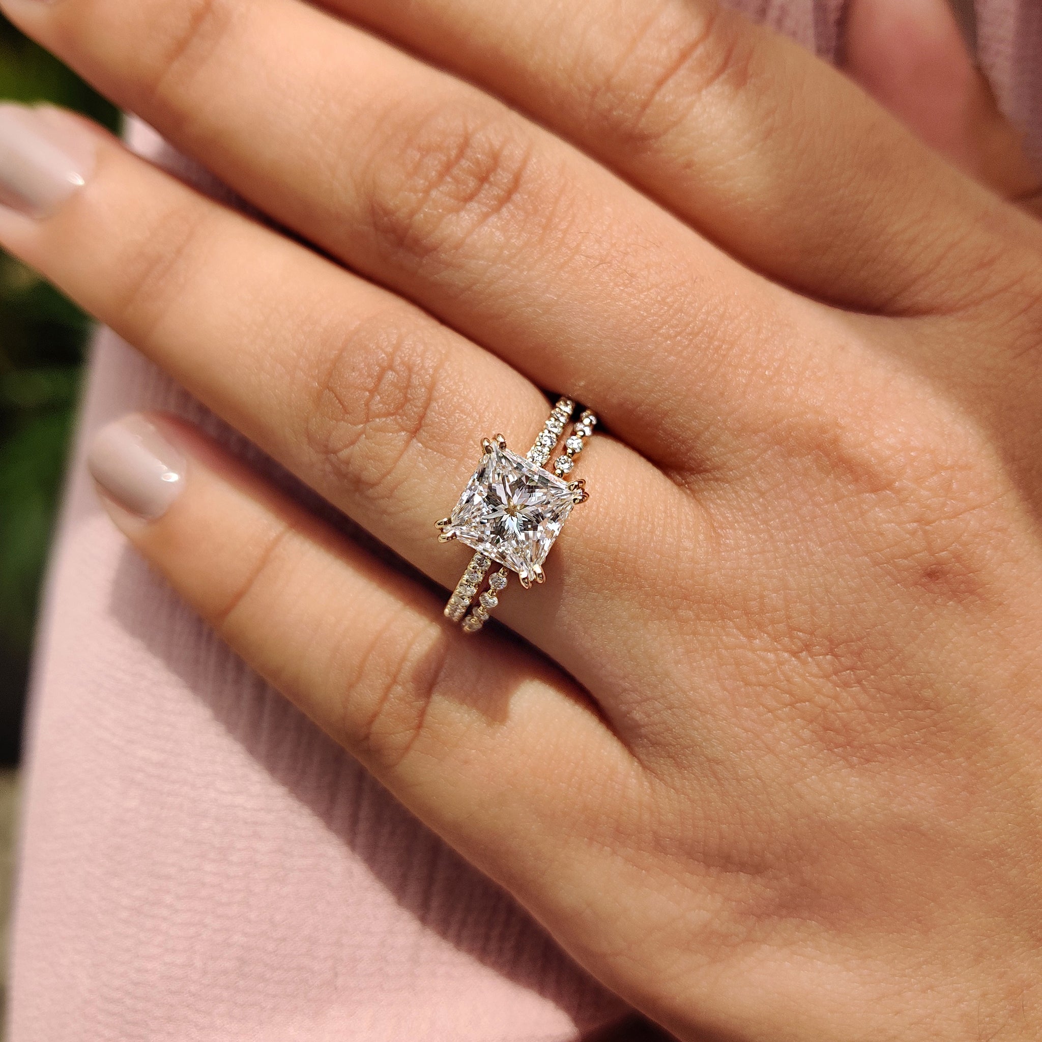 Handmade jewelry with carat diamonds bridal set.
