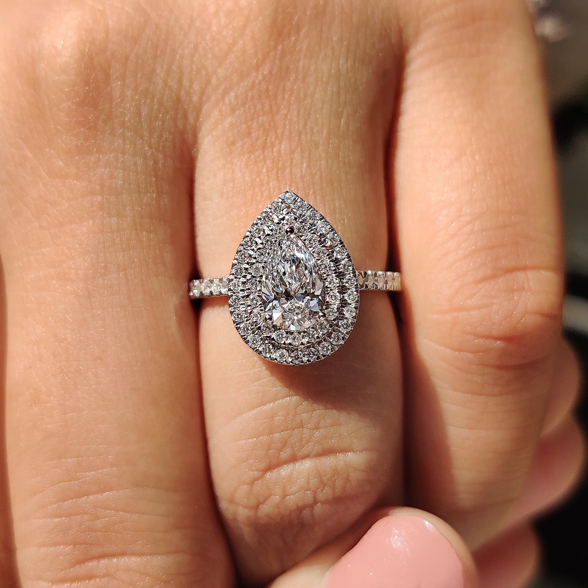 Buy engagement ring with carat diamonds ring.
