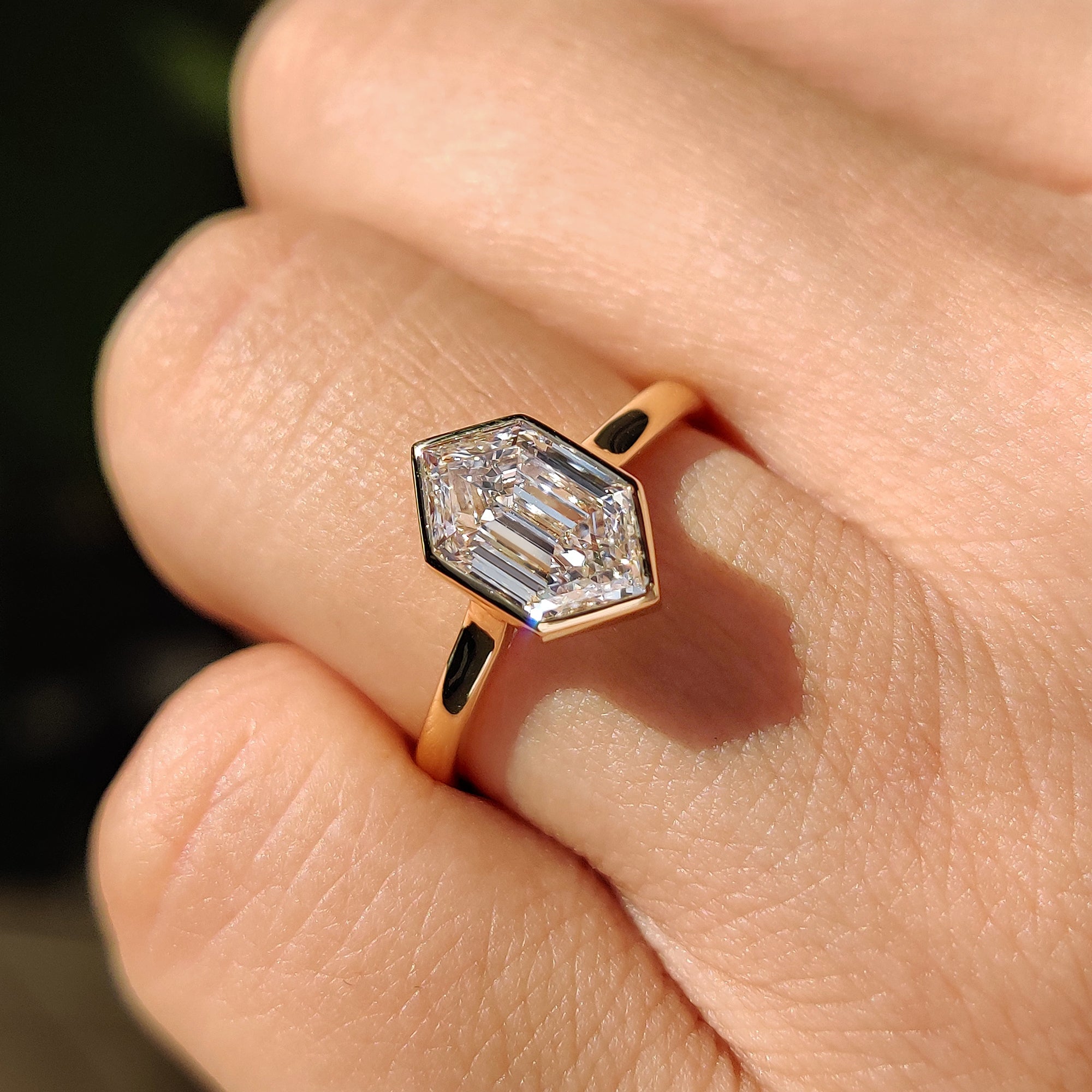 Buy engagement ring with carat diamonds ring.
