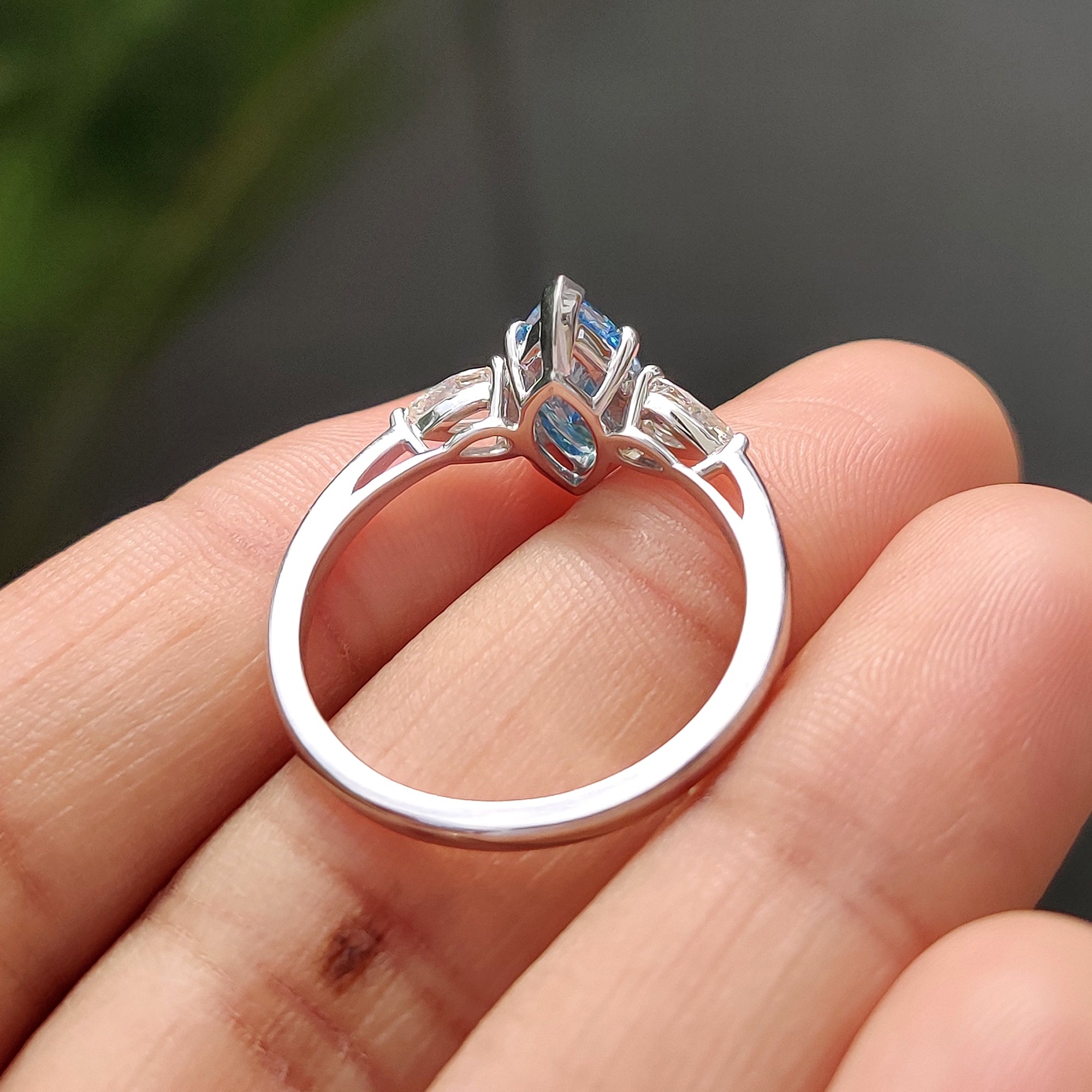 Lab Grown Diamond with IGI certified.