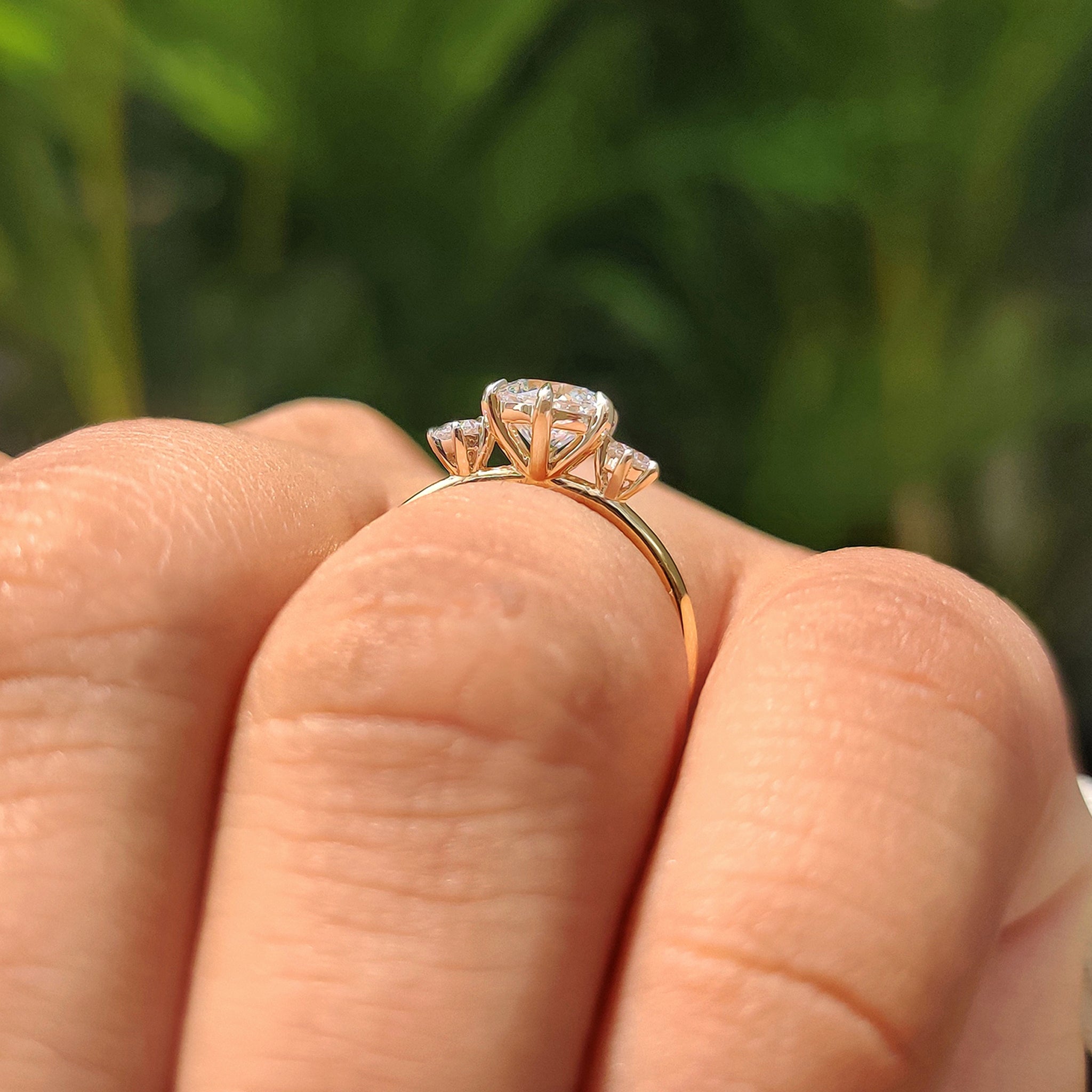 3 Stone Round Diamond Ring In Rose Gold