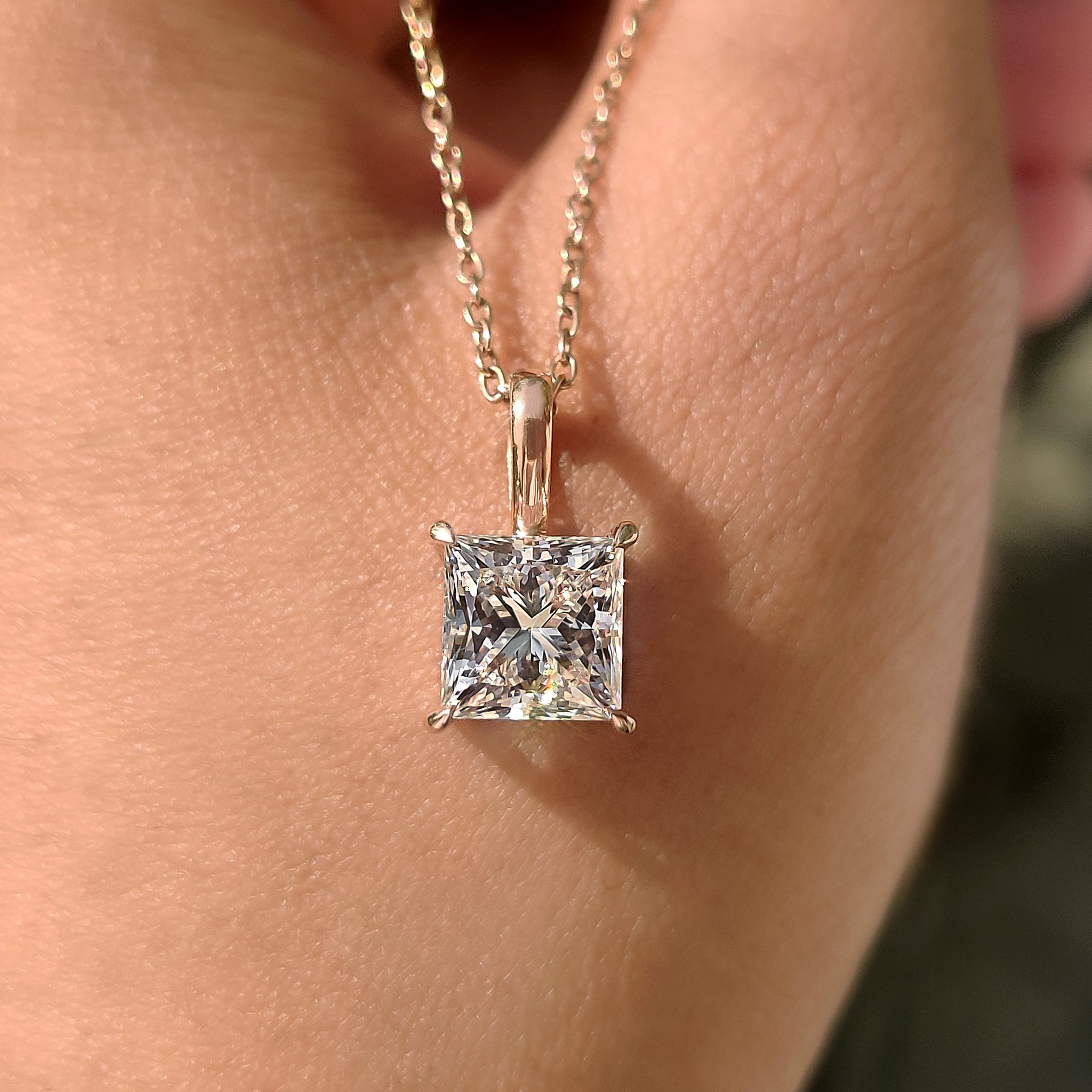 Simple pendant with four claw prong setting.
