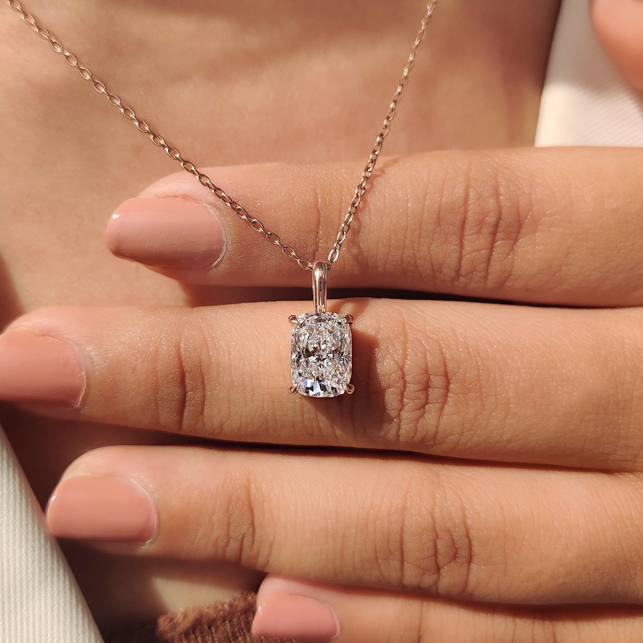 Handmade pendant in Carat Diamonds pendant design.
