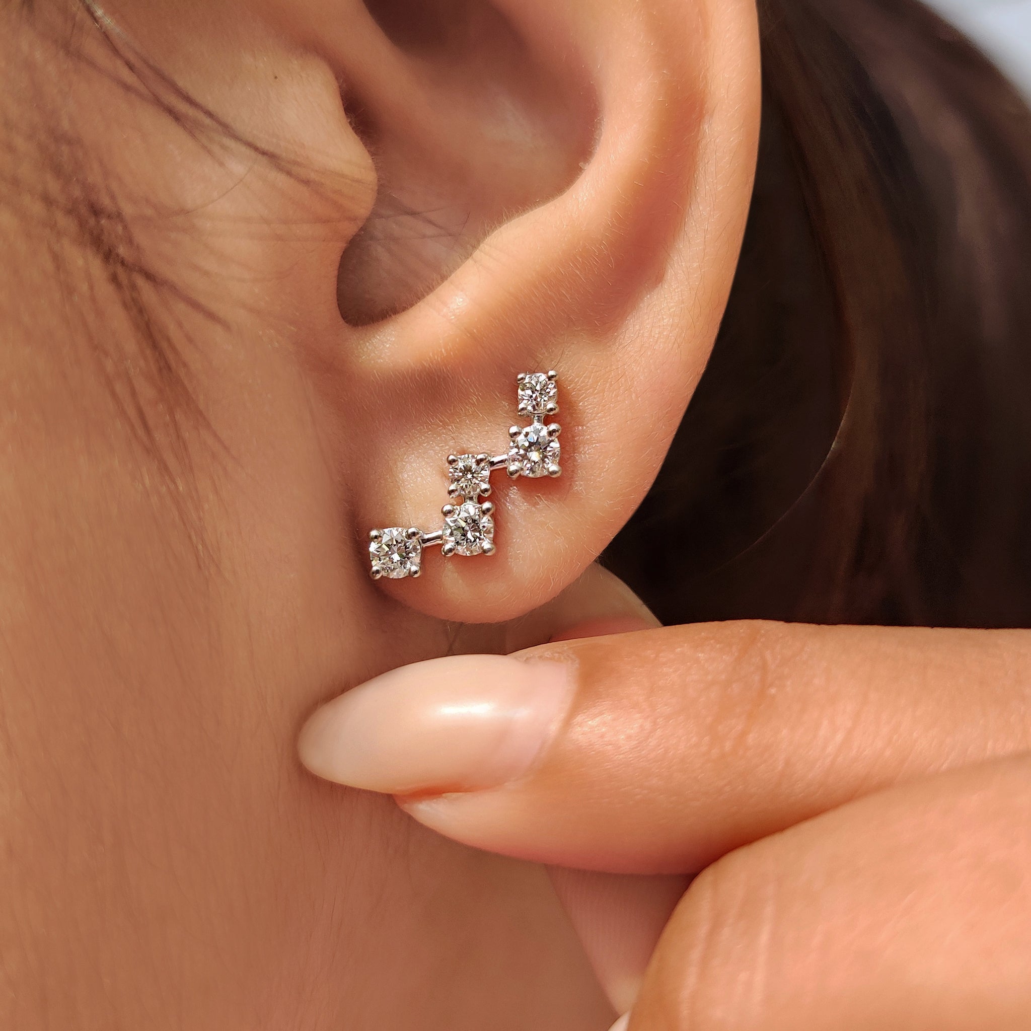 Lab Grown Diamond earrings with round cut and screw back closure
