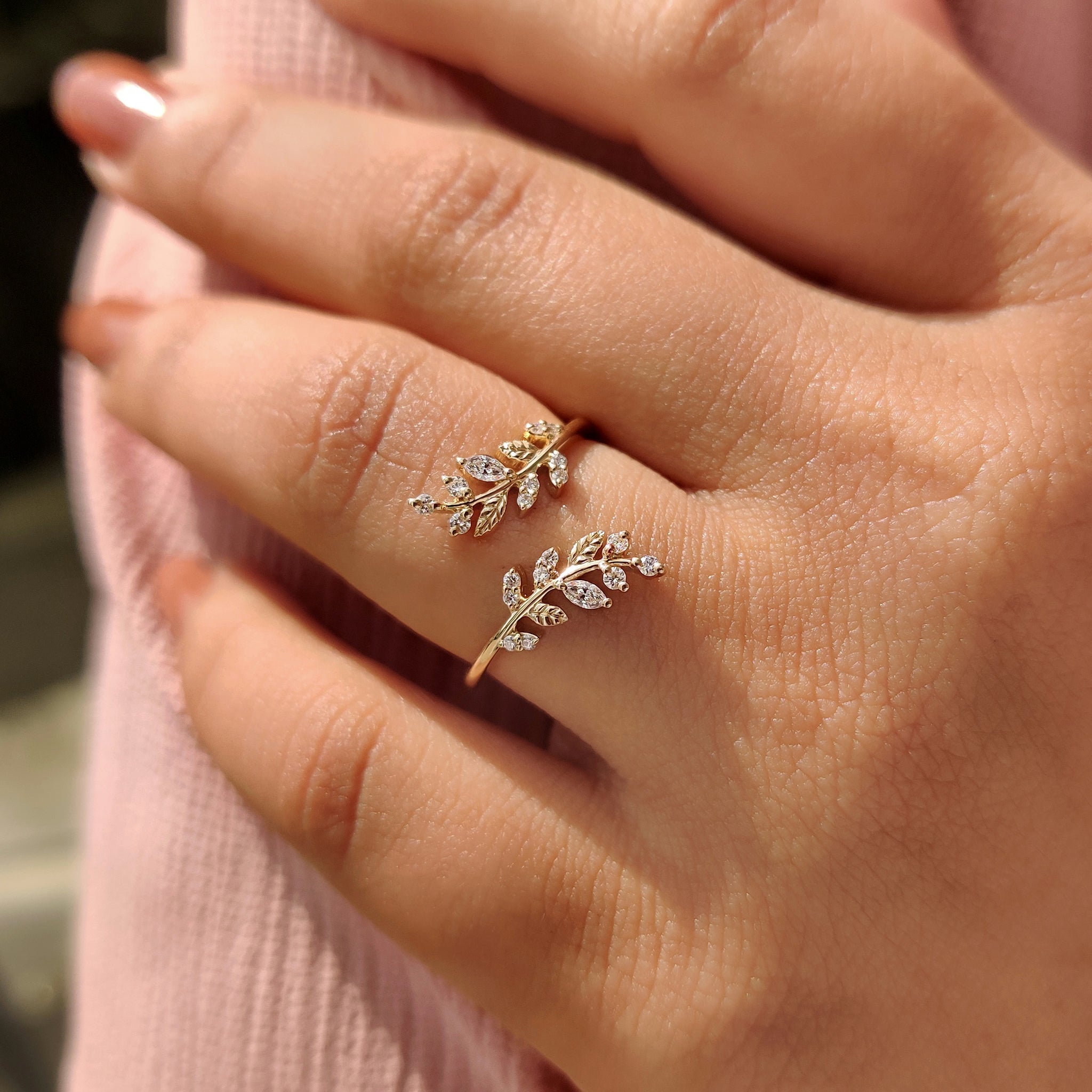 Enhancer ring with Lab Grown Diamond and yellow gold finish