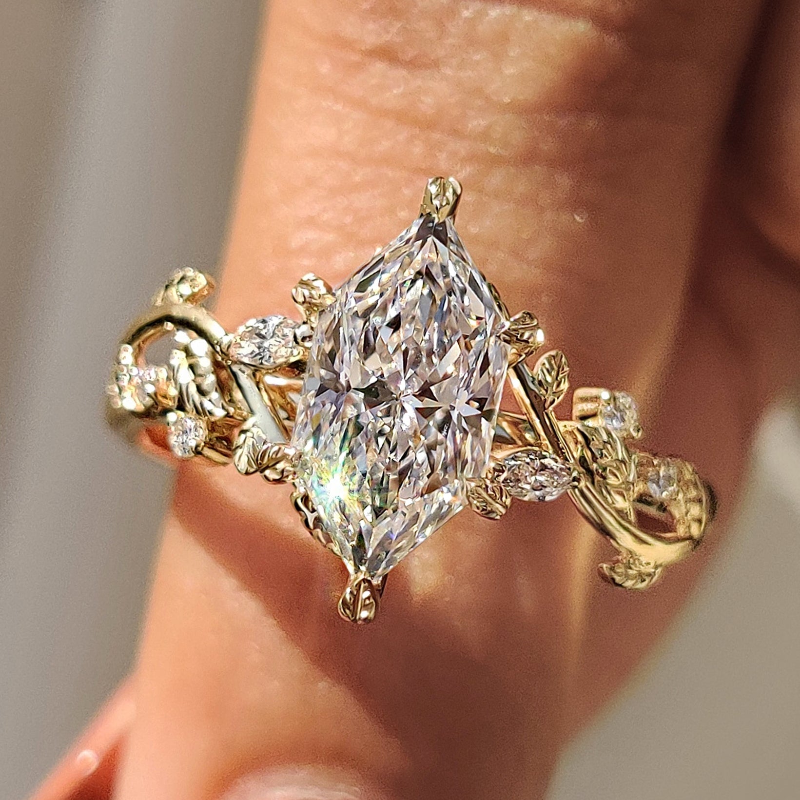 Dutch Shape Ring Buy Dutch Marquise Engagement Ring With Cluster Style
