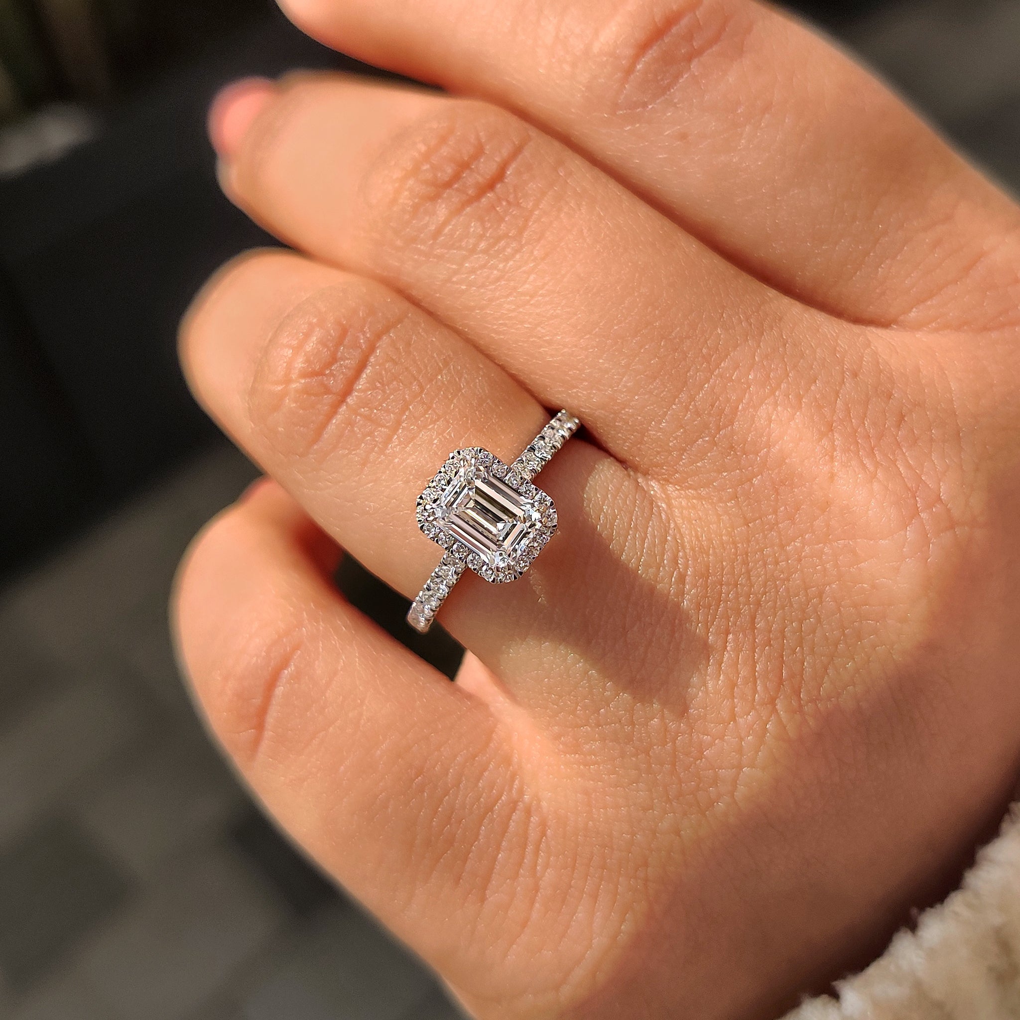 Emerald Engagement Ring in Dazzling Beauty