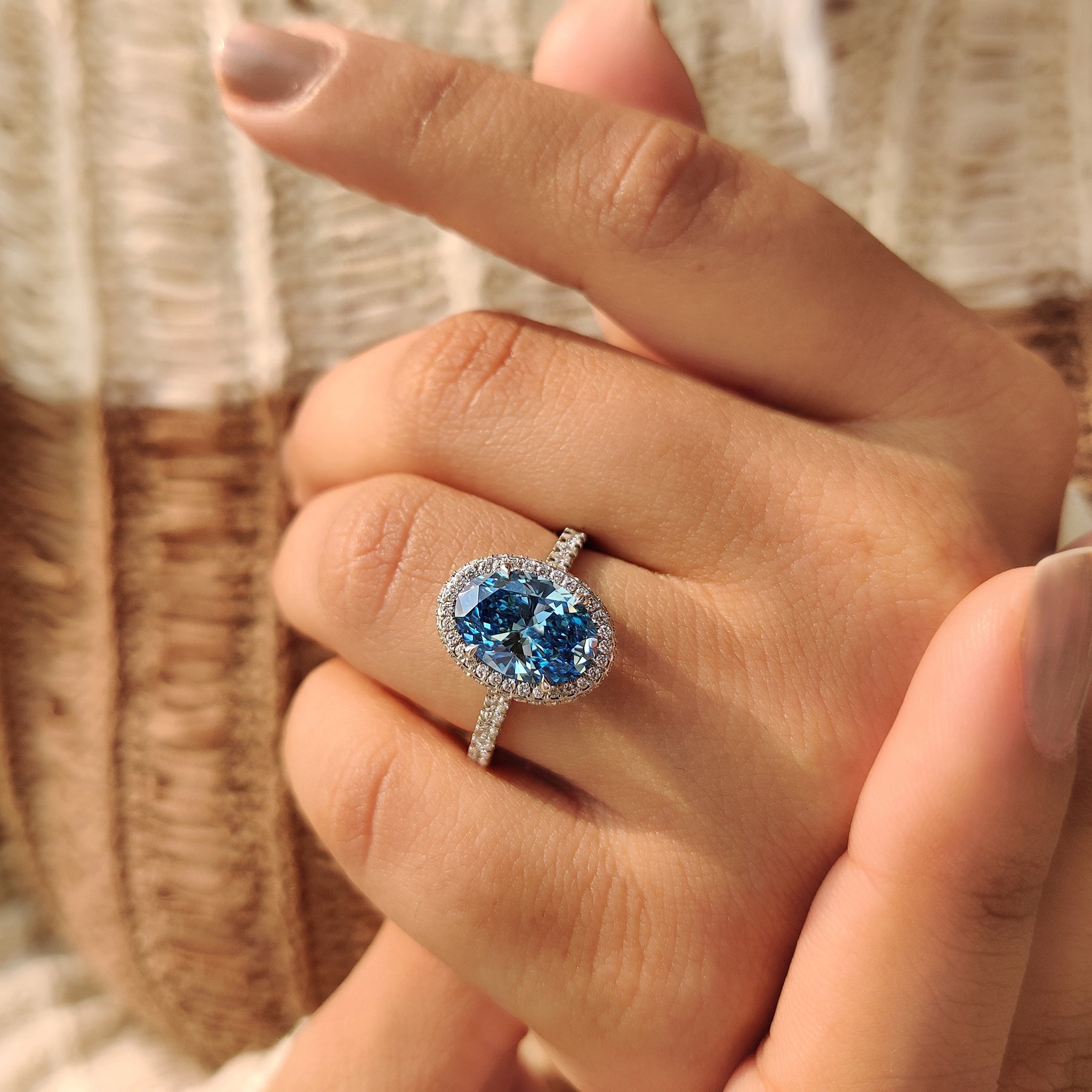 Handmade blue diamond ring in white gold
