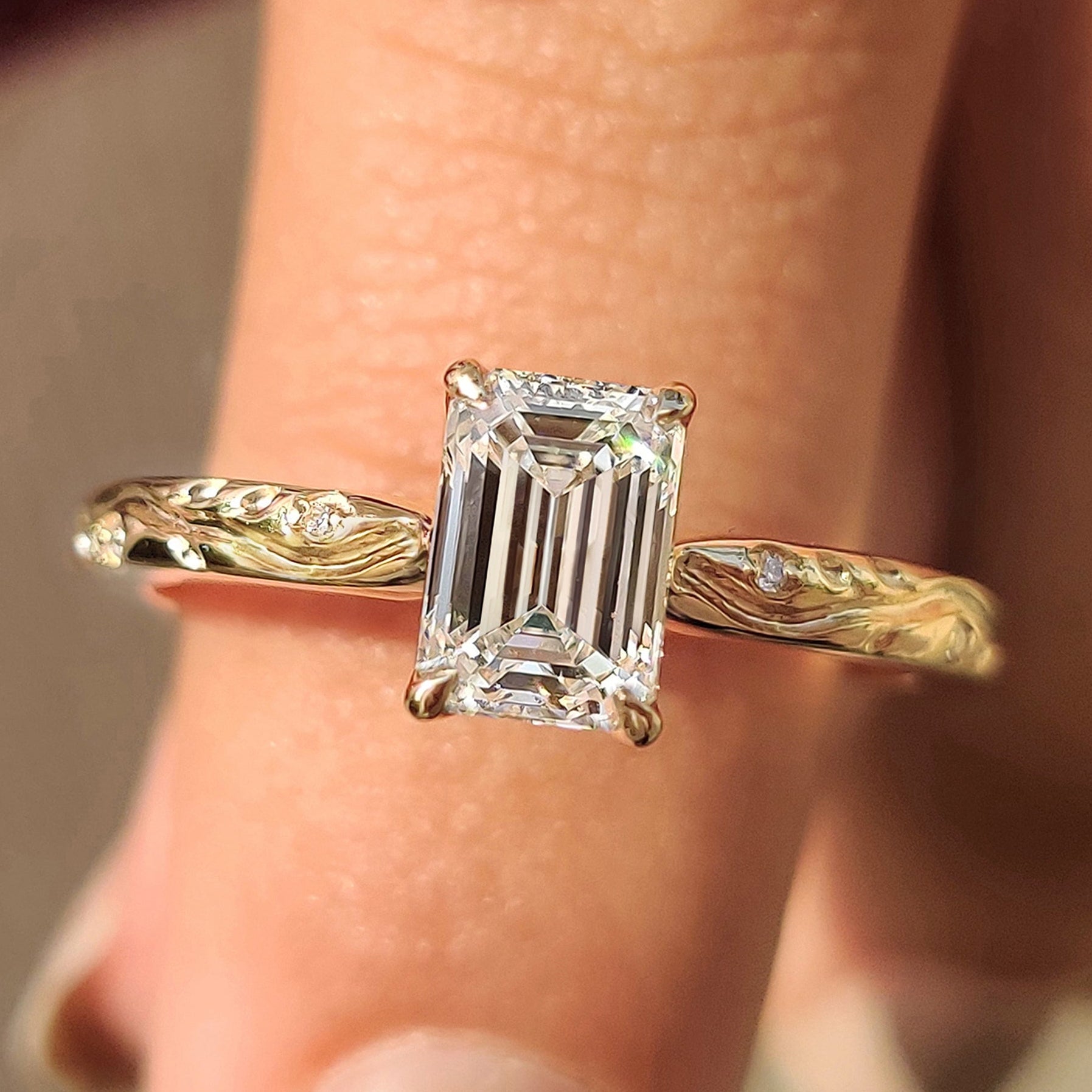 Hand Engraved Nature Inspired Emerald Diamond Ring