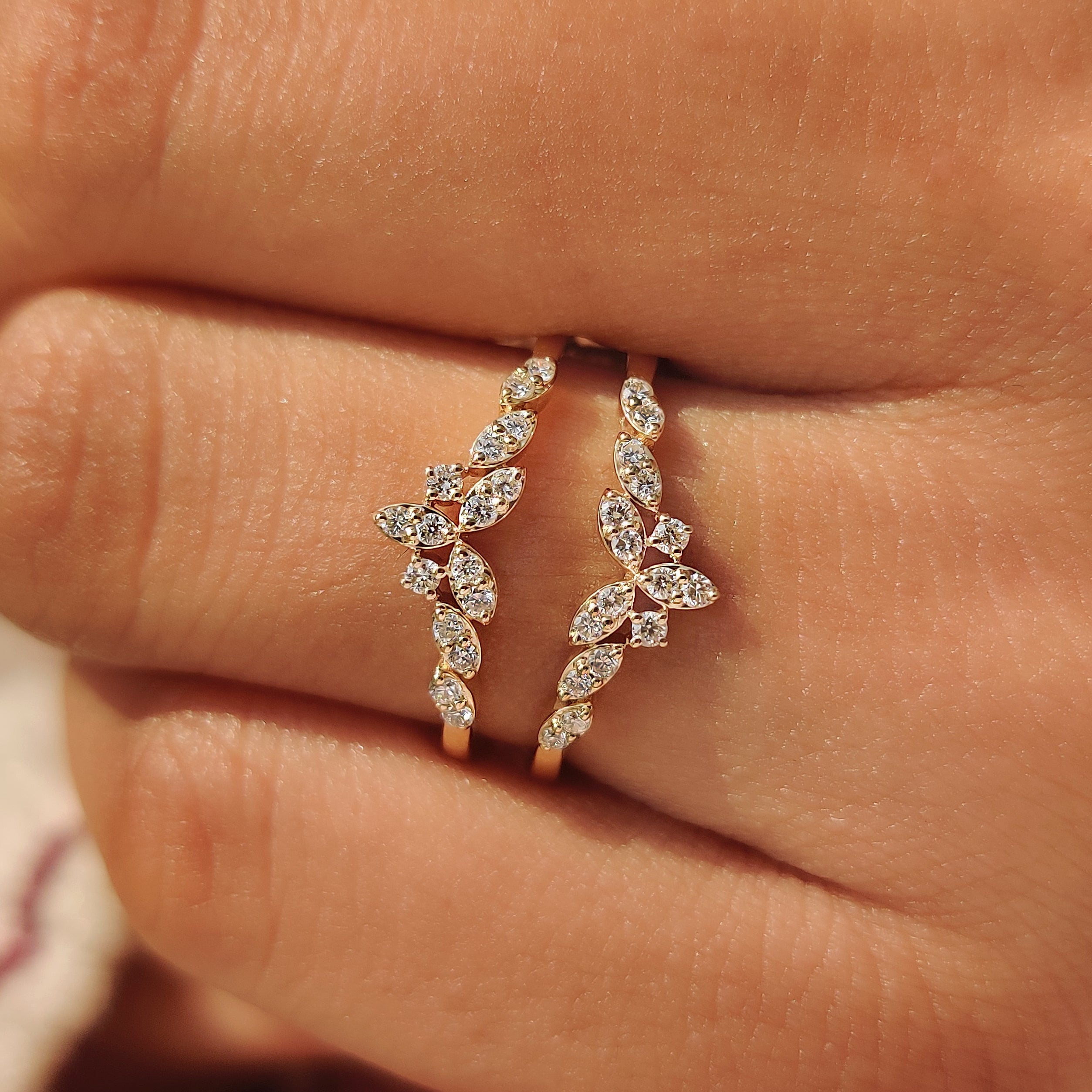 Matching wedding band with round cut diamond details.
