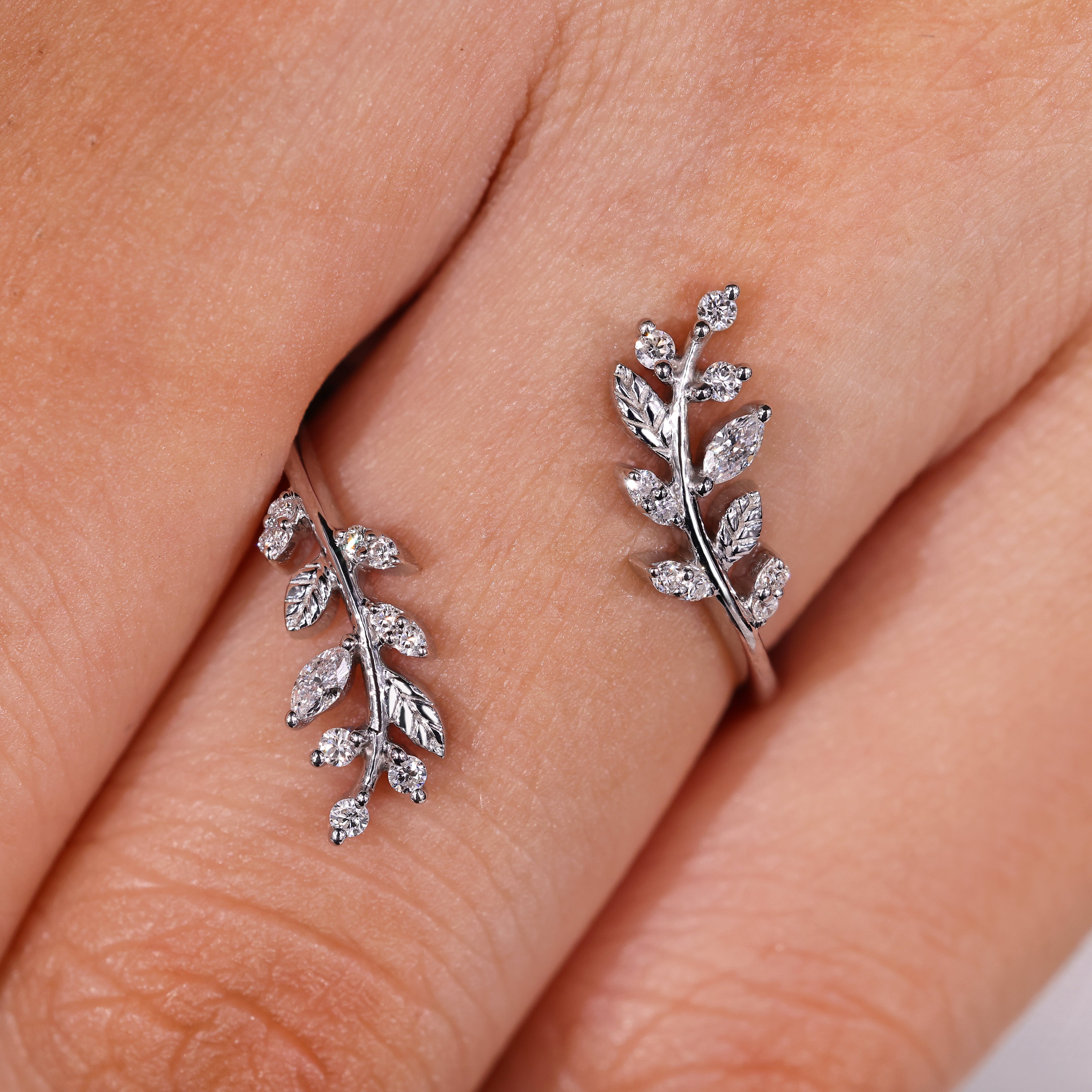 Nature inspired wedding band with marquise and round diamond
