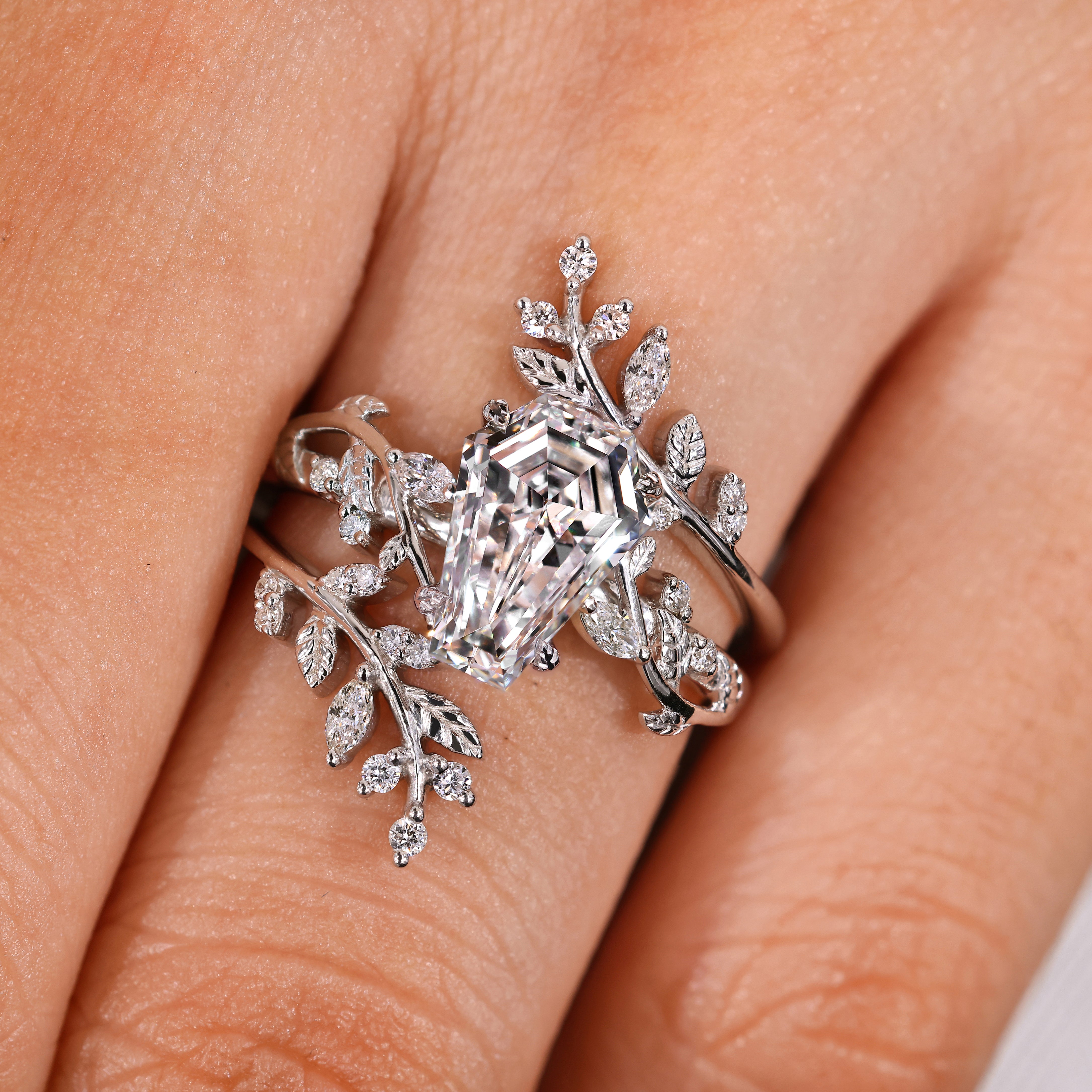 Coffin Diamond Wedding Ring with Wrap Guard Band
