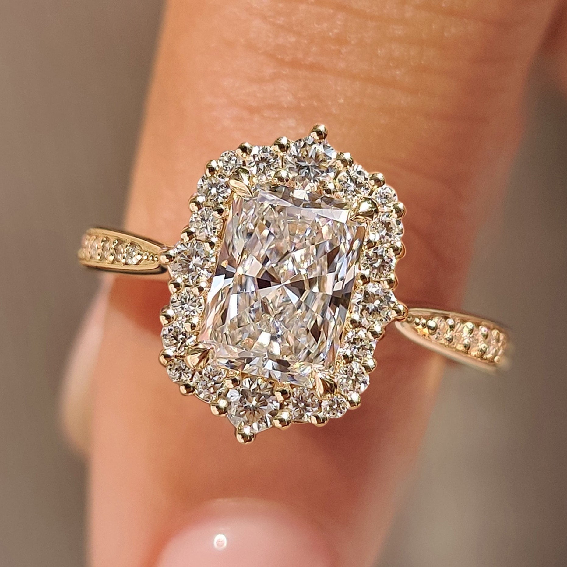 Radiant Cut Ring with Halo Style