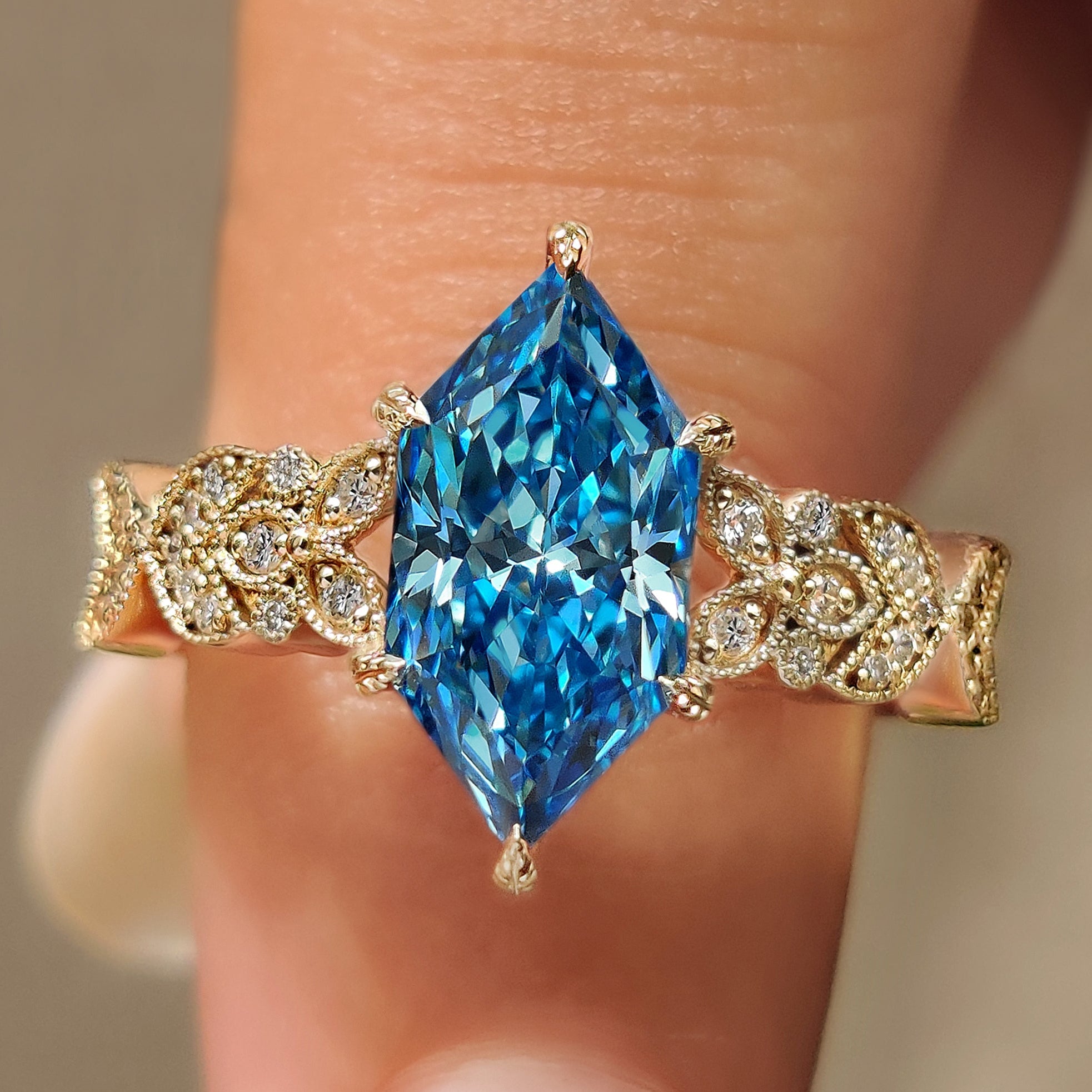 Dutch marquise ring with floral and leaf details
