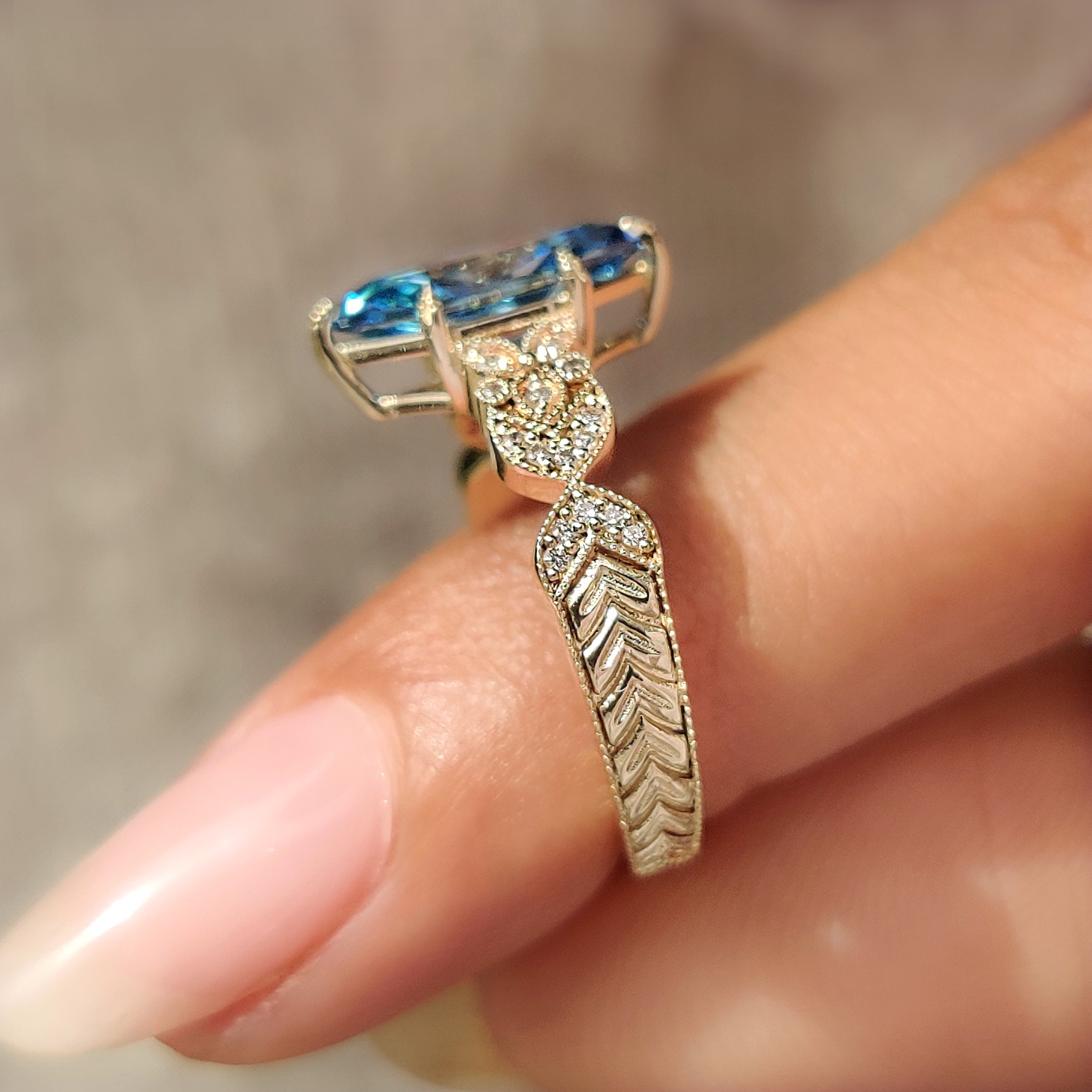 Dutch marquise ring with six leaf prong setting
