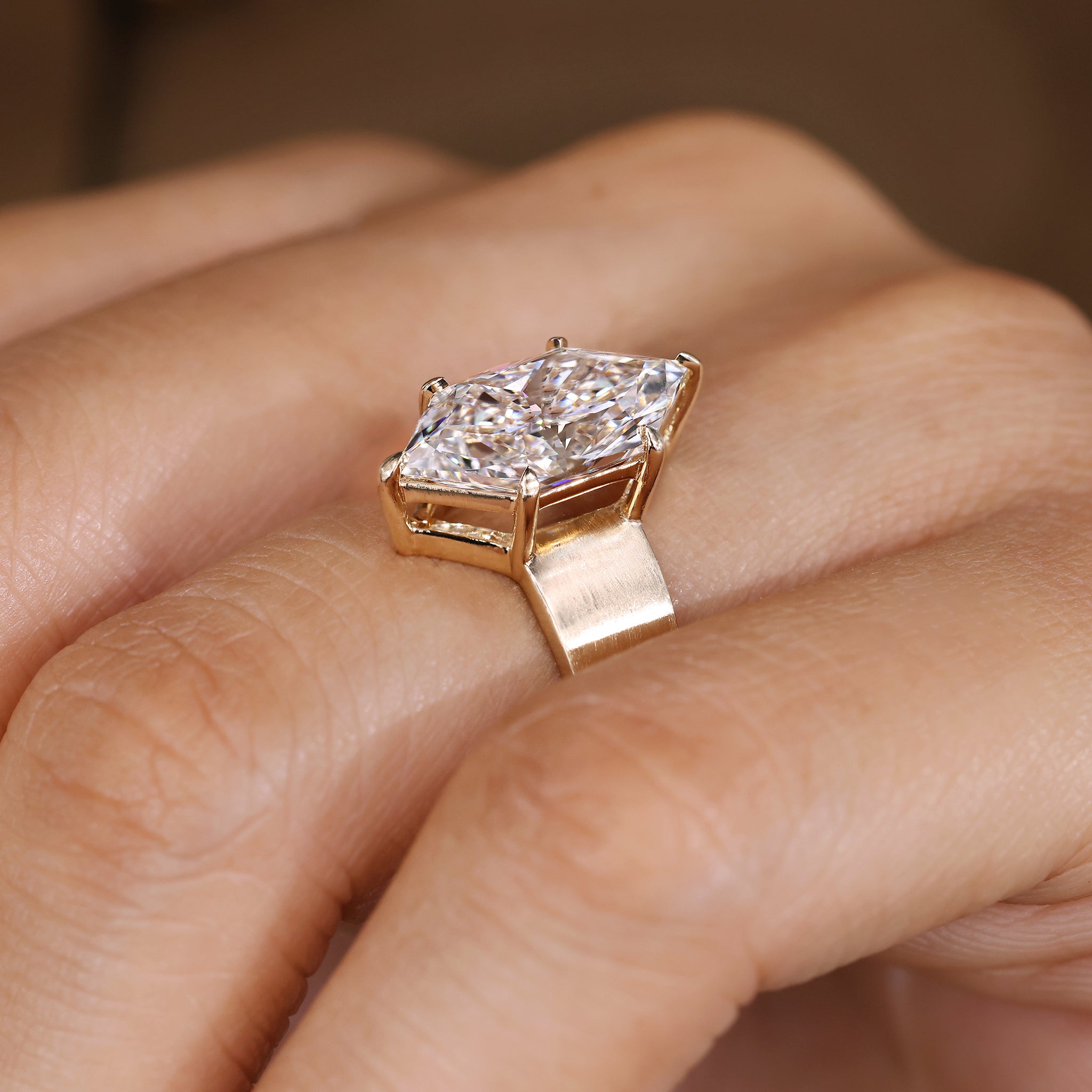 Carat Diamonds handmade Dutch marquise diamond ring.