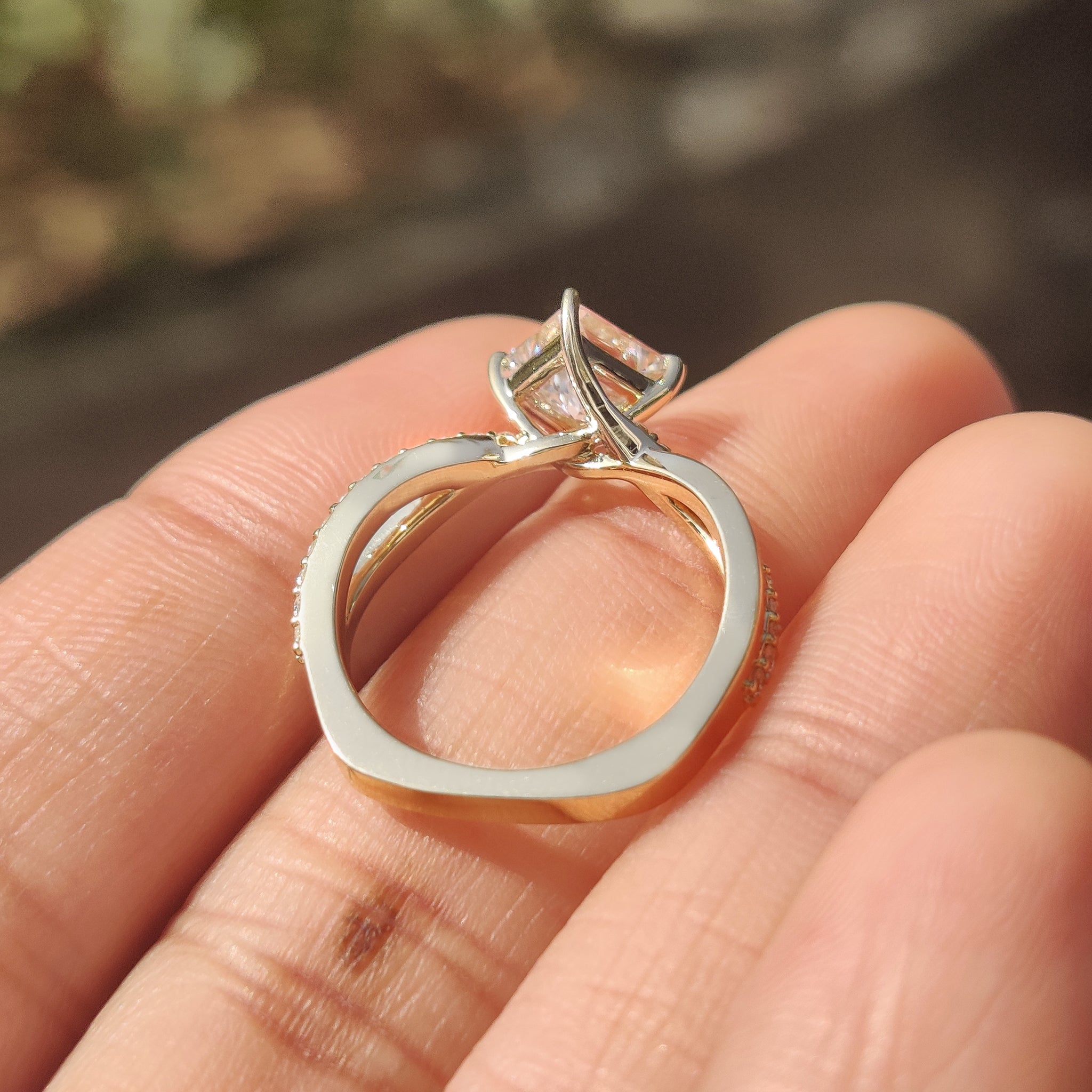 Princess cut diamond ring crafted with lab grown diamond
