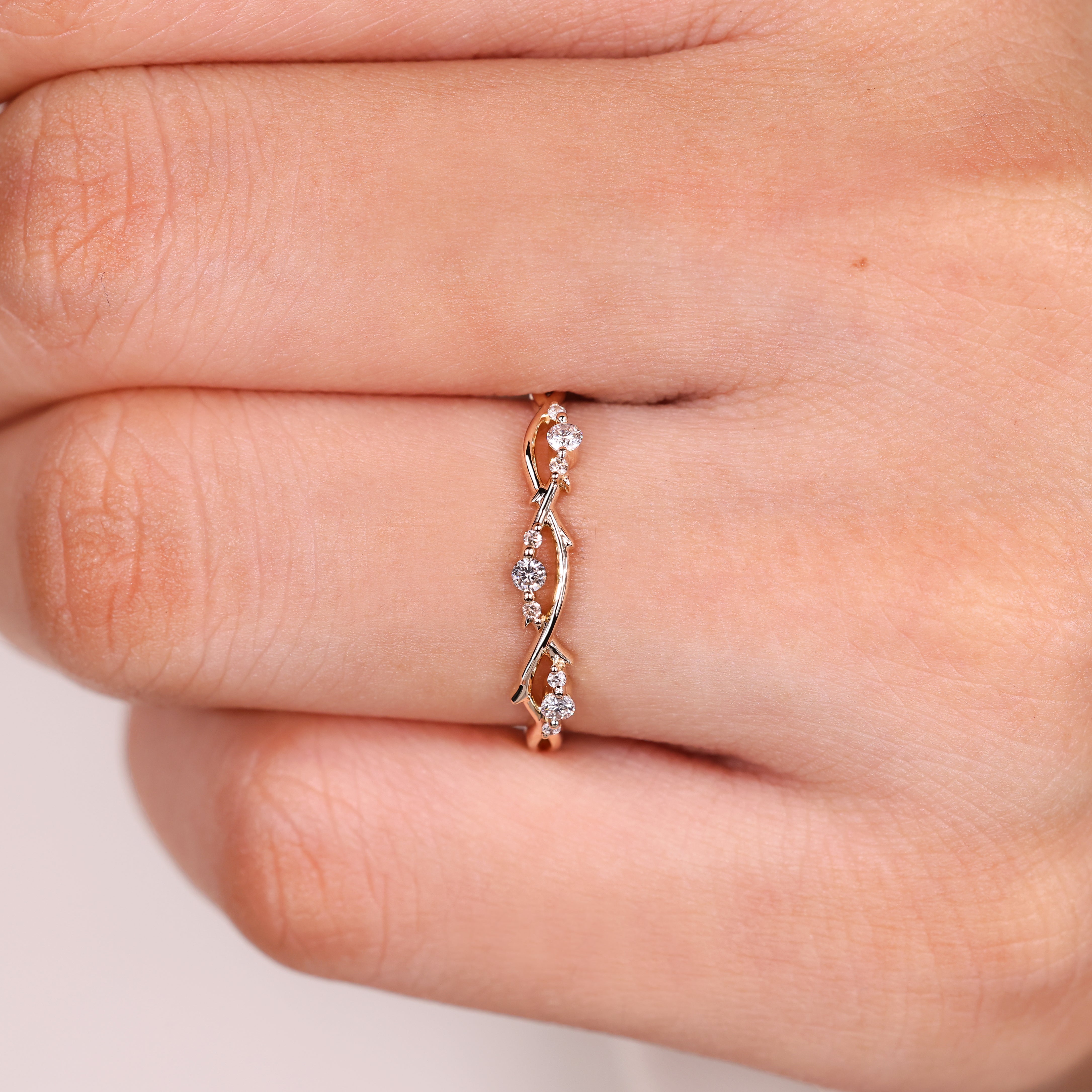 Nature inspired round diamond wedding band
