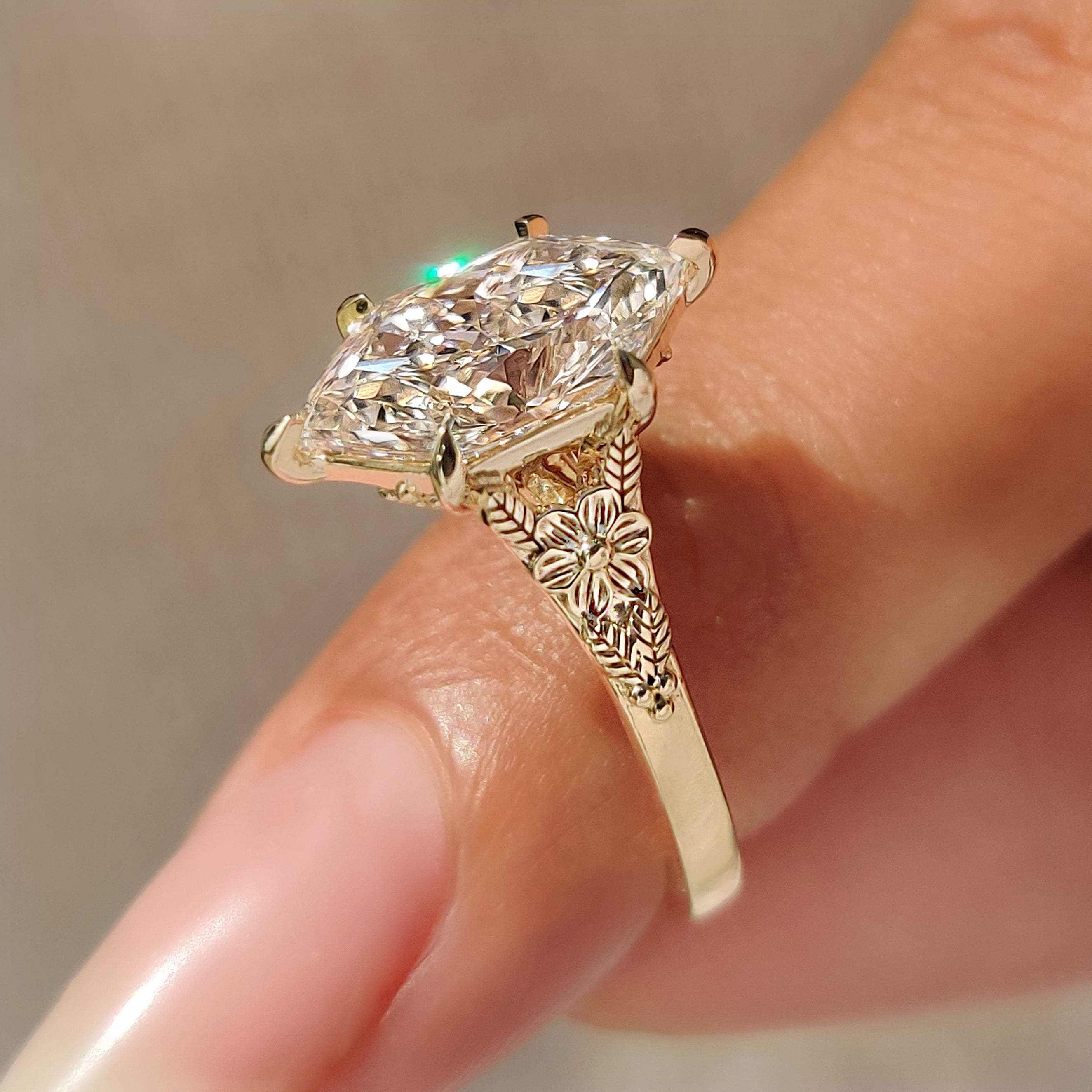 Six claw prong Dutch marquise diamond ring

