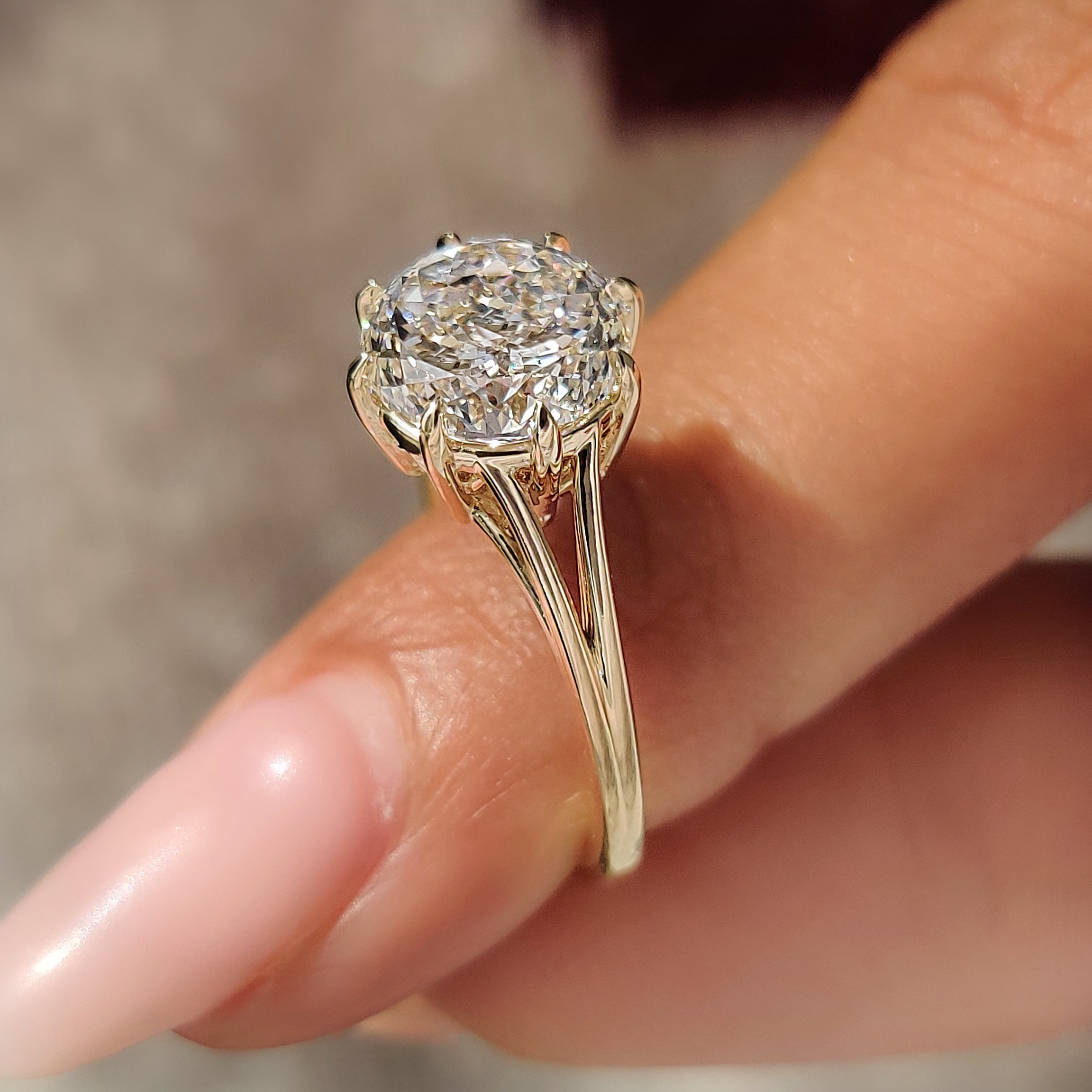 Yellow gold ring with Portuguese cut diamond in solitaire style.
