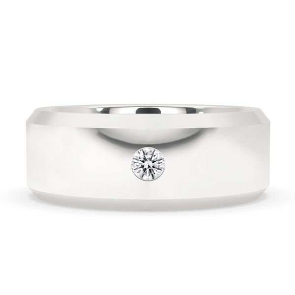 Round diamond engagement ring featuring a classic round engagement ring design.
