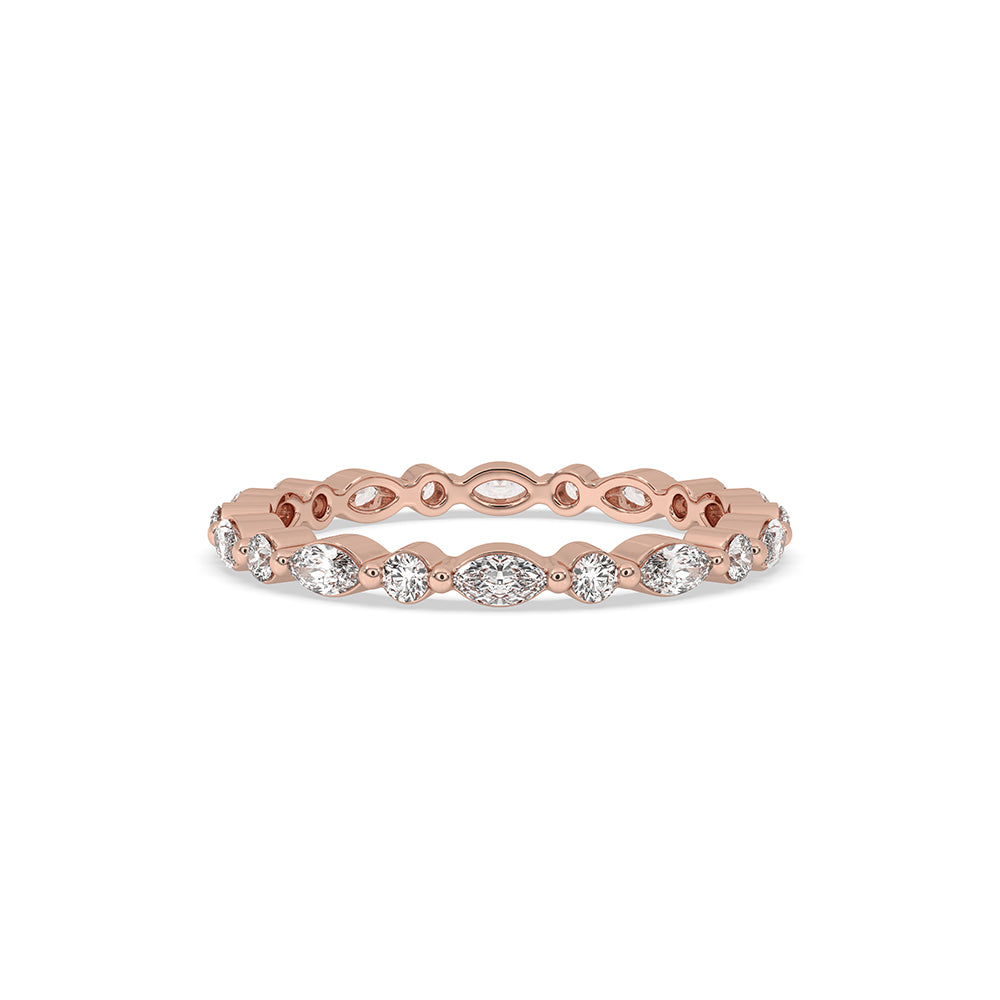 Marquise diamond wedding band featuring a beautiful marquise diamond band design.