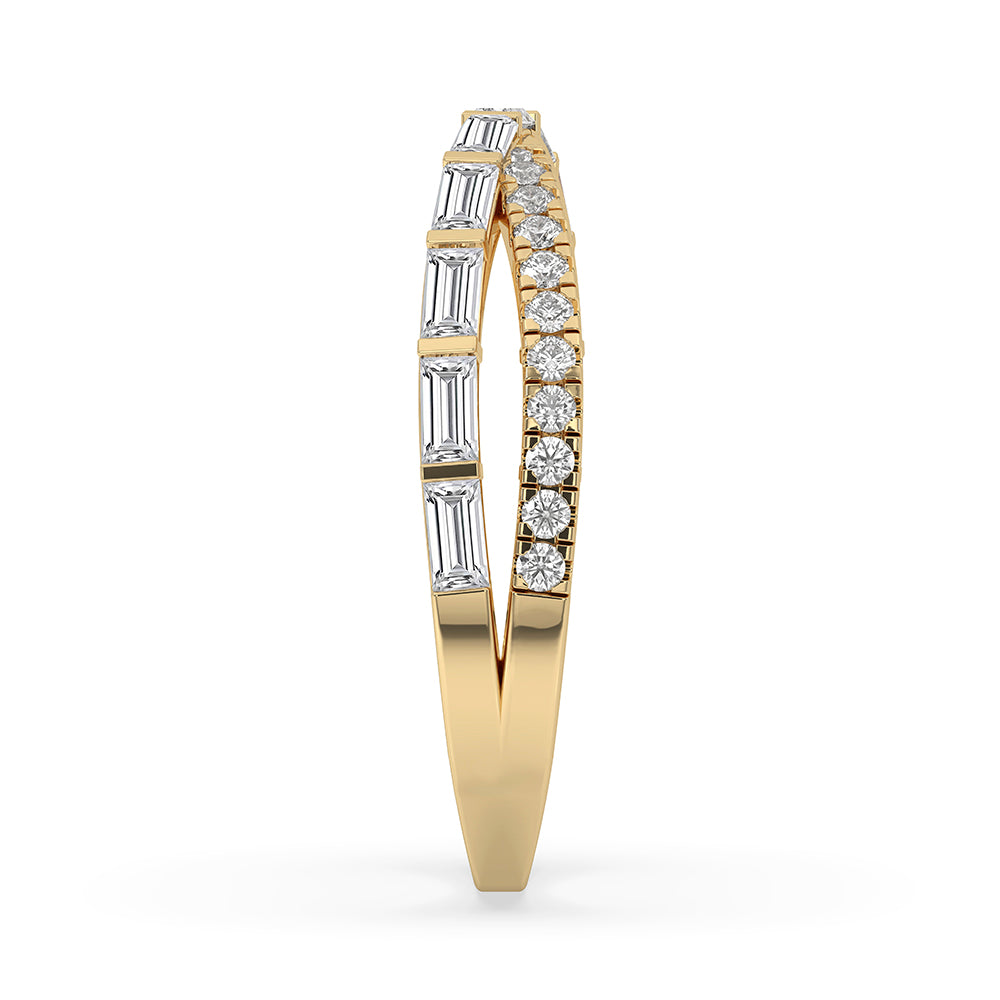 Baguette and round cut band designed in a criss cross layout.
