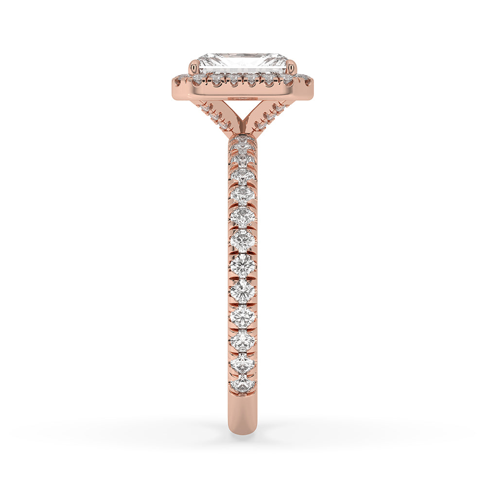 Four claw prong ring with a lab-grown diamond and IGI certification.

