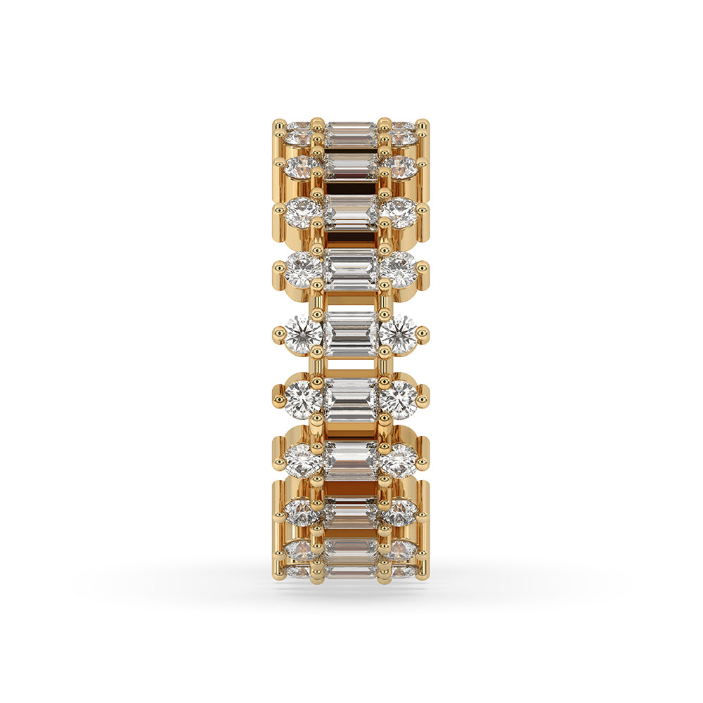 Elegant yellow gold wedding band with diamonds.
