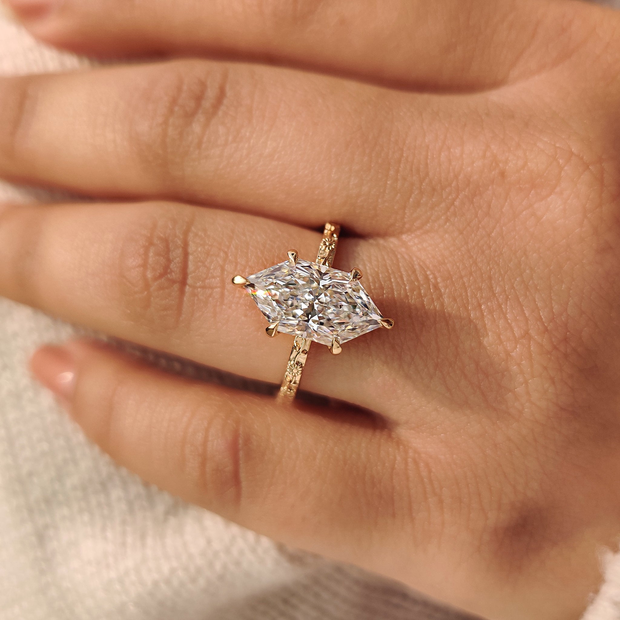 IGI Certified Dutch marquise engagement ring by Carat Diamonds