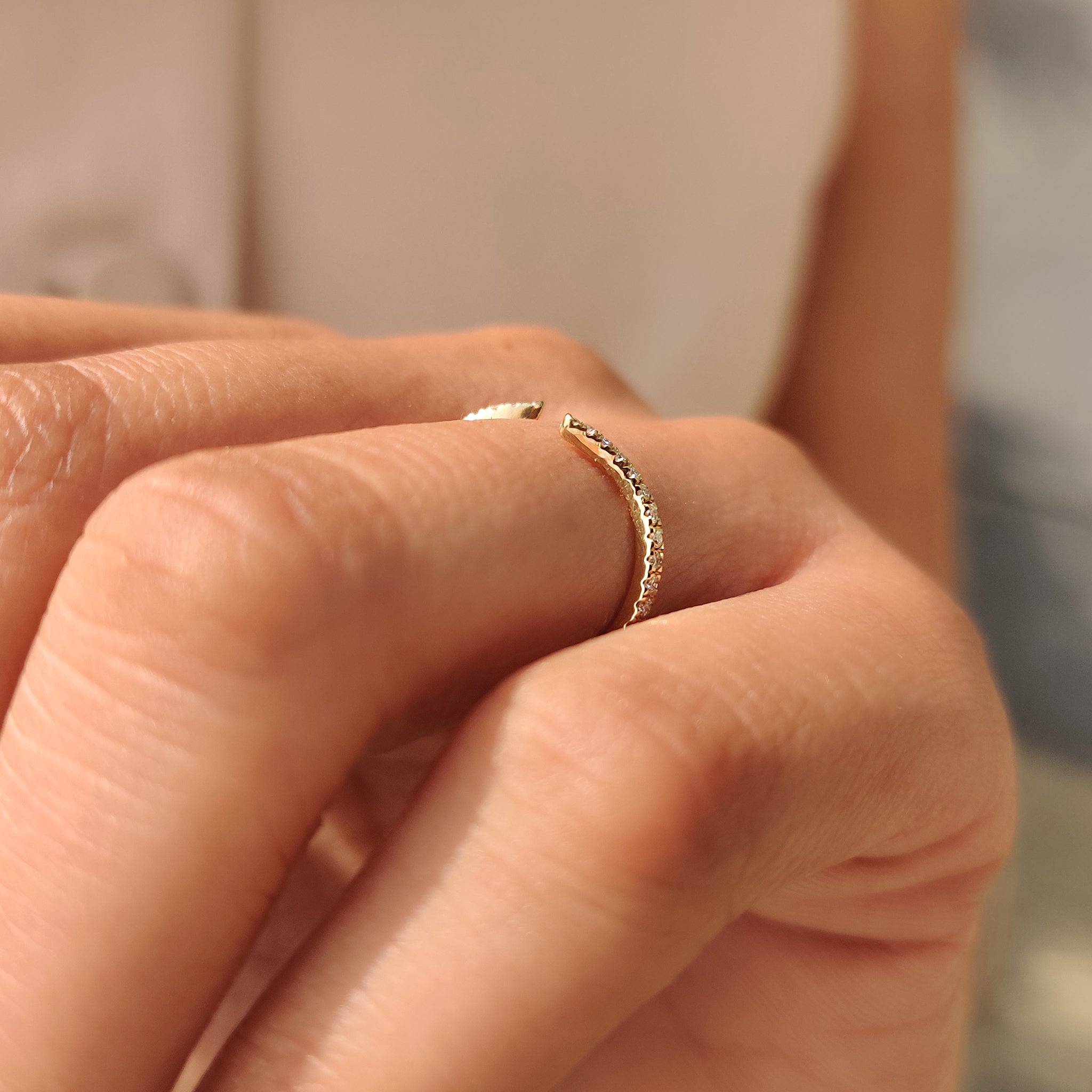 Round diamond open gap wedding band for stacking
