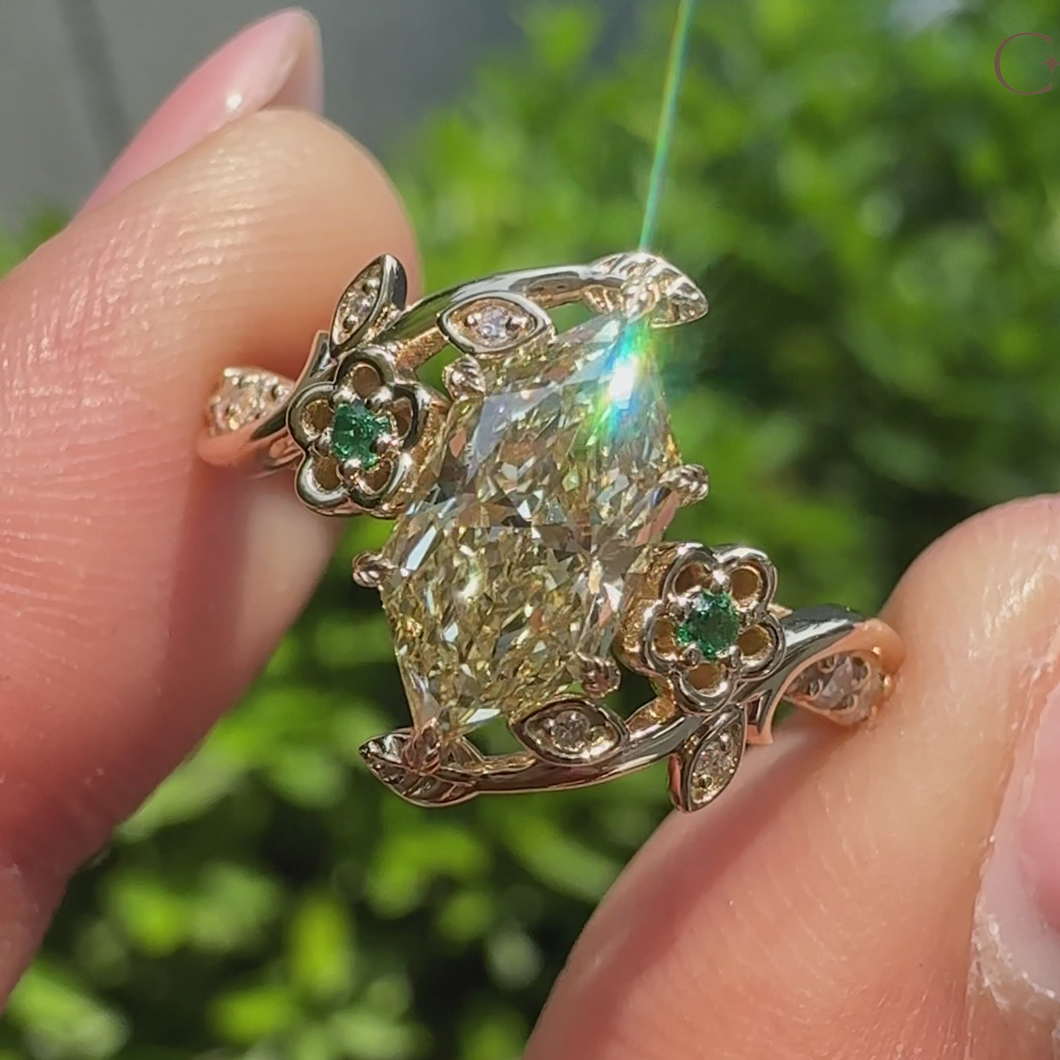 Yellow Dutch Marquise Ring with Green Round Side Stones in Flower Design
