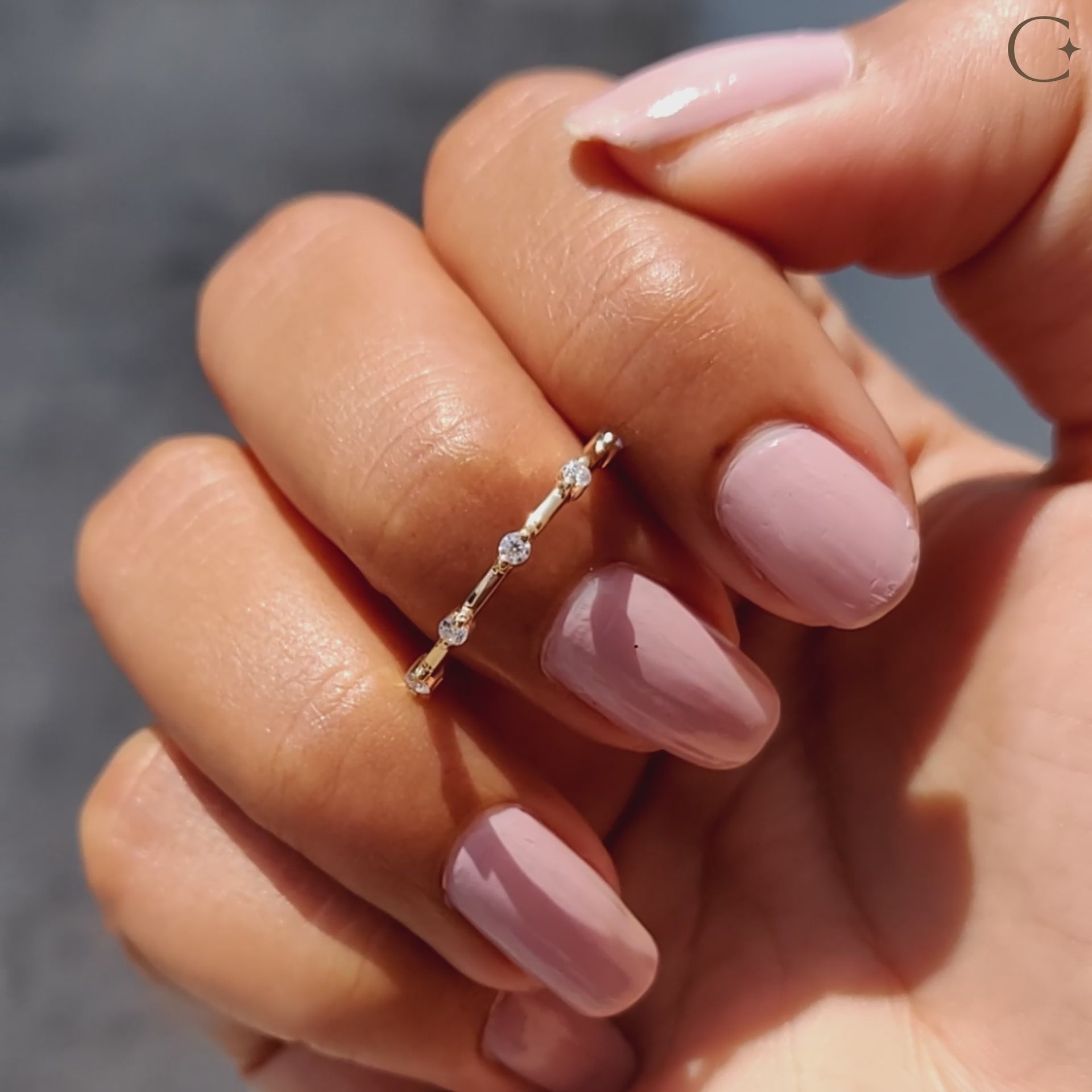 Round wedding band perfect for any occasion.