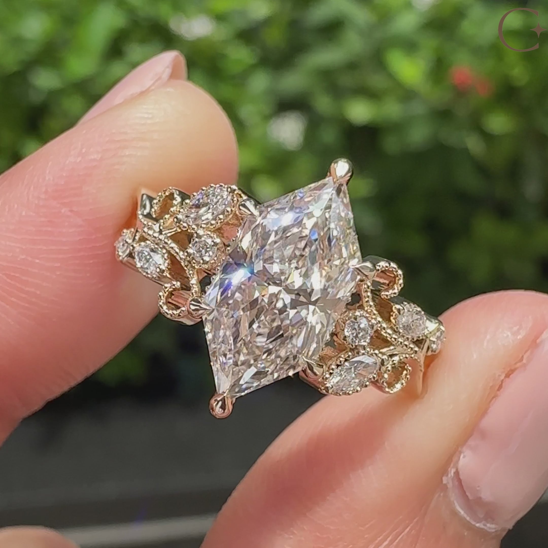 Dutch marquise center diamond with marquise and round side stones
