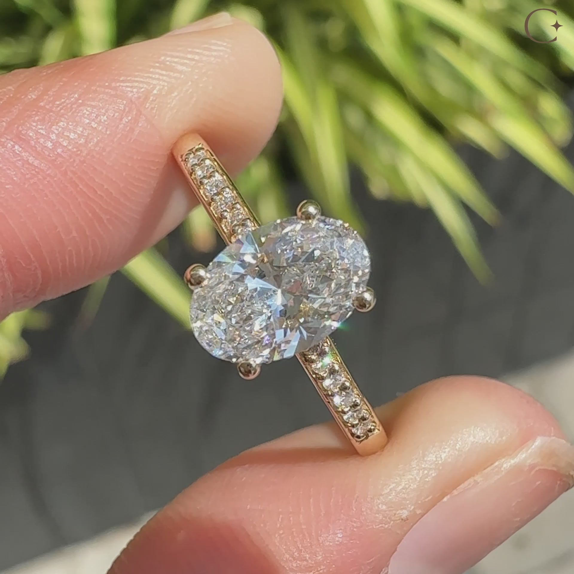 Pave setting ring featuring round diamonds for sparkle.
